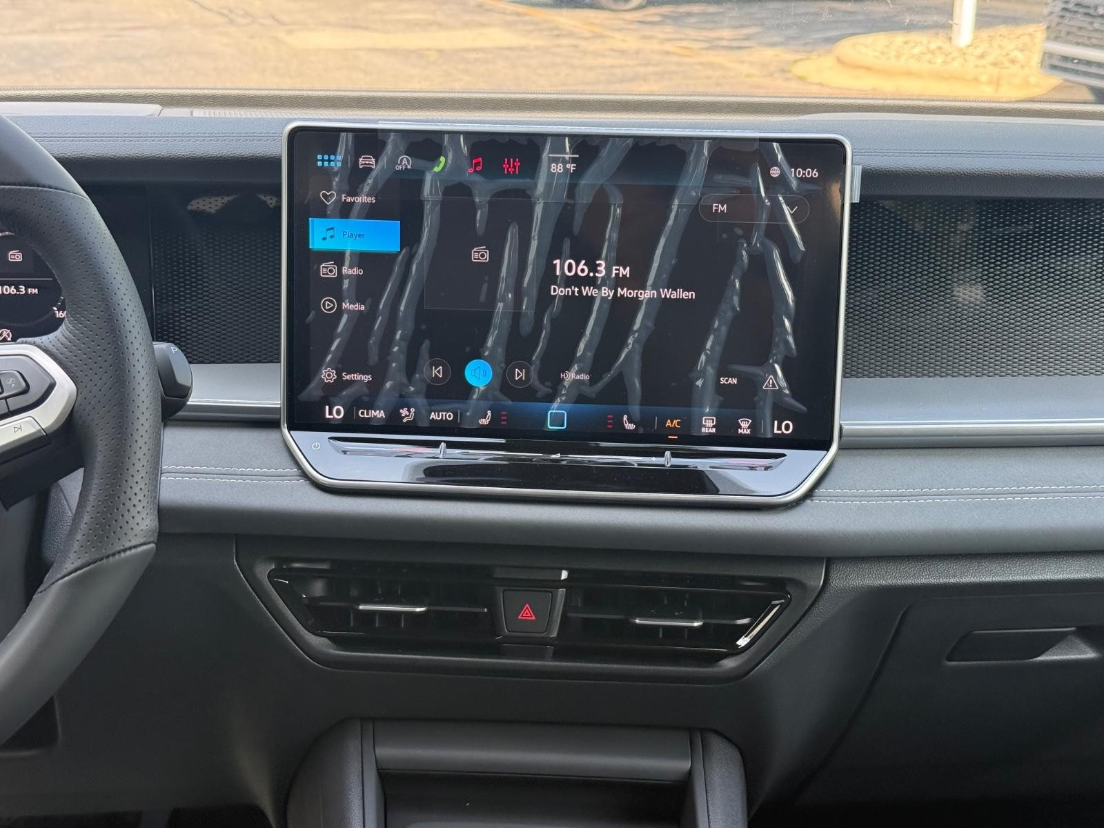 Volkswagen Tiguan Vehicle Image 07