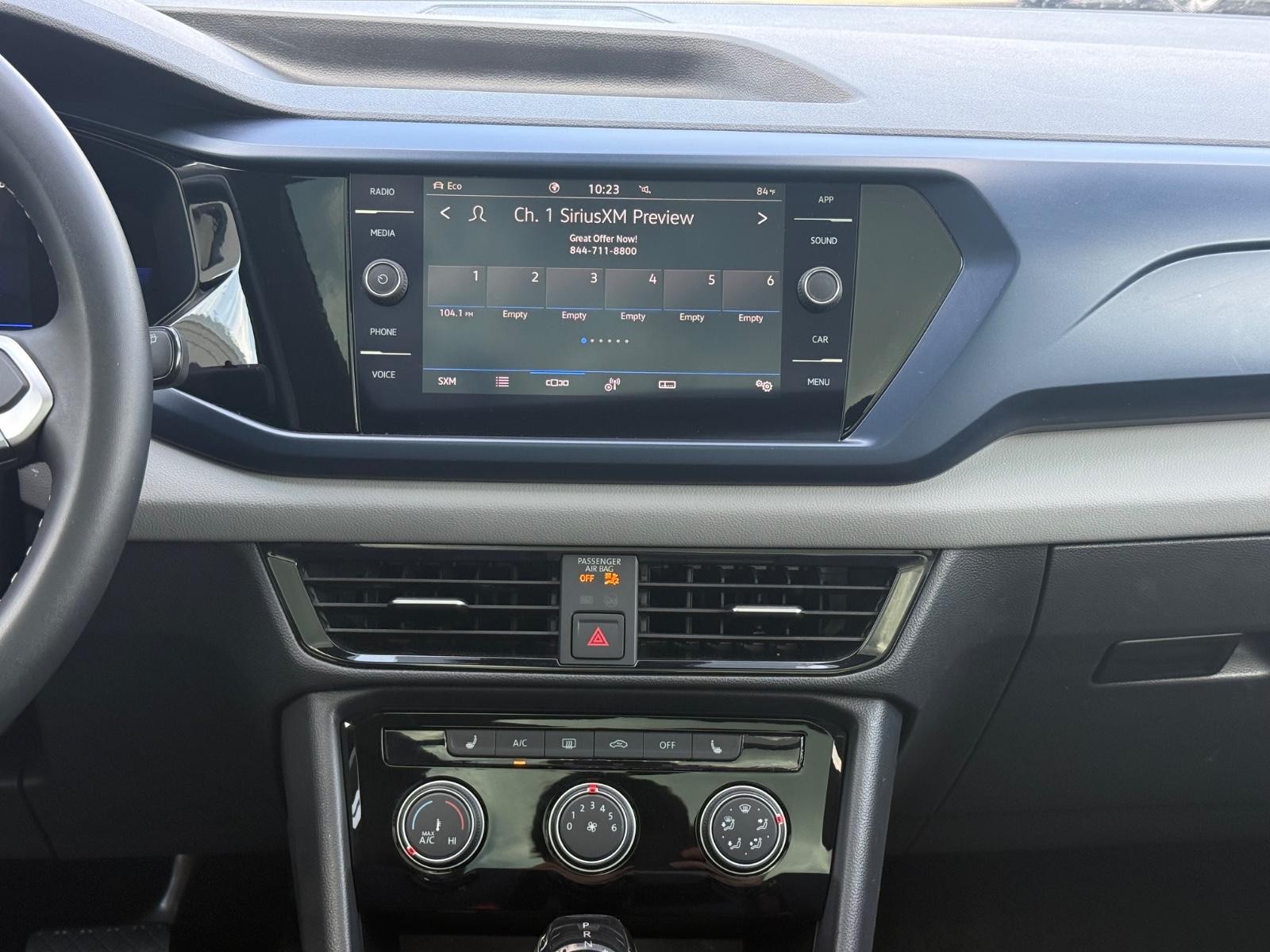 Volkswagen Taos Vehicle Image 12