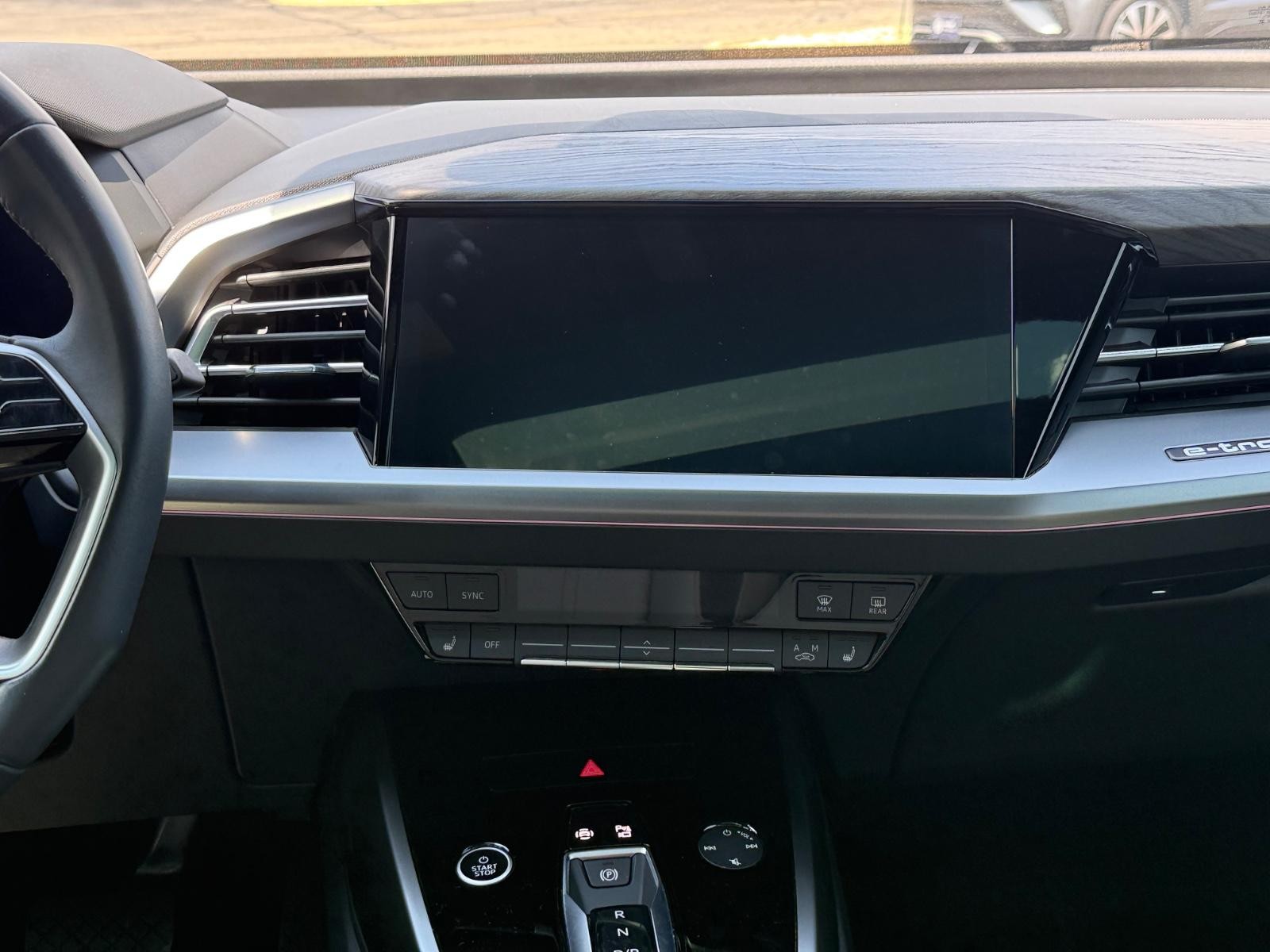 Audi Q4 e-tron Vehicle Image 12