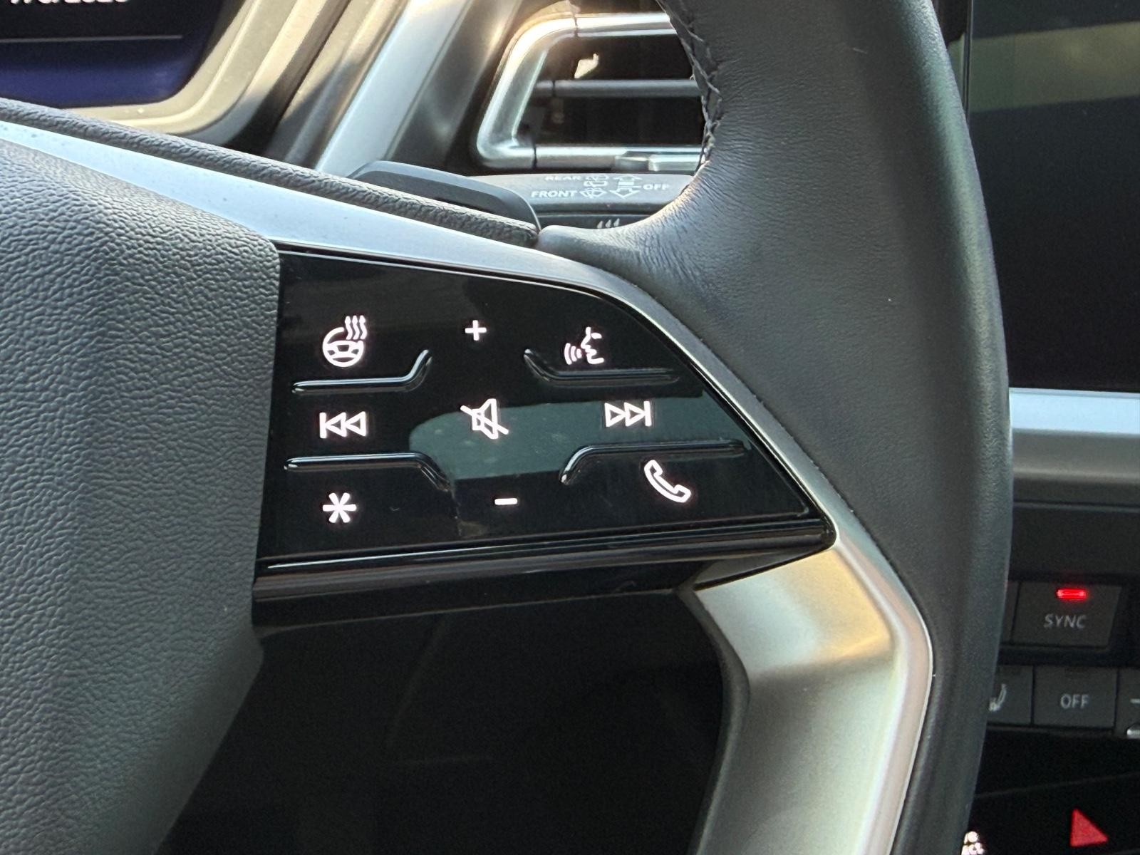 Audi Q4 e-tron Vehicle Image 18