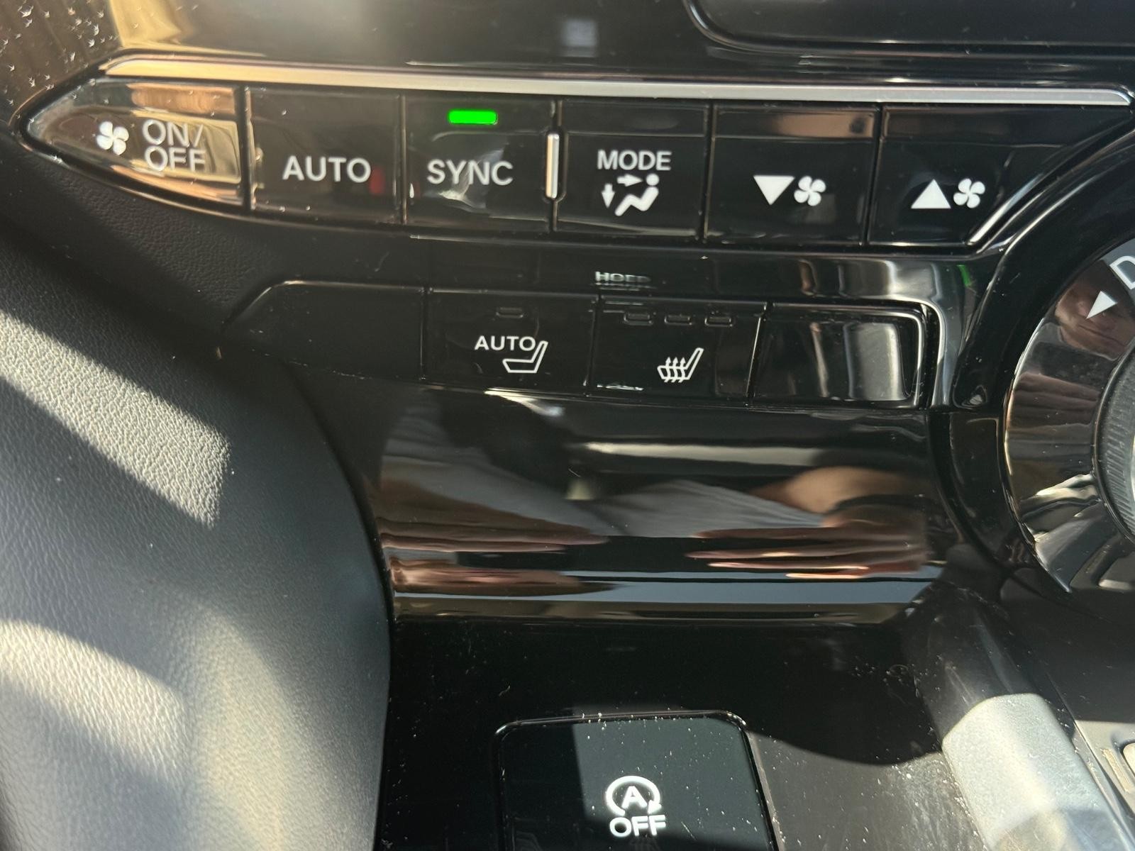 Acura MDX Vehicle Full-screen Gallery Image 21