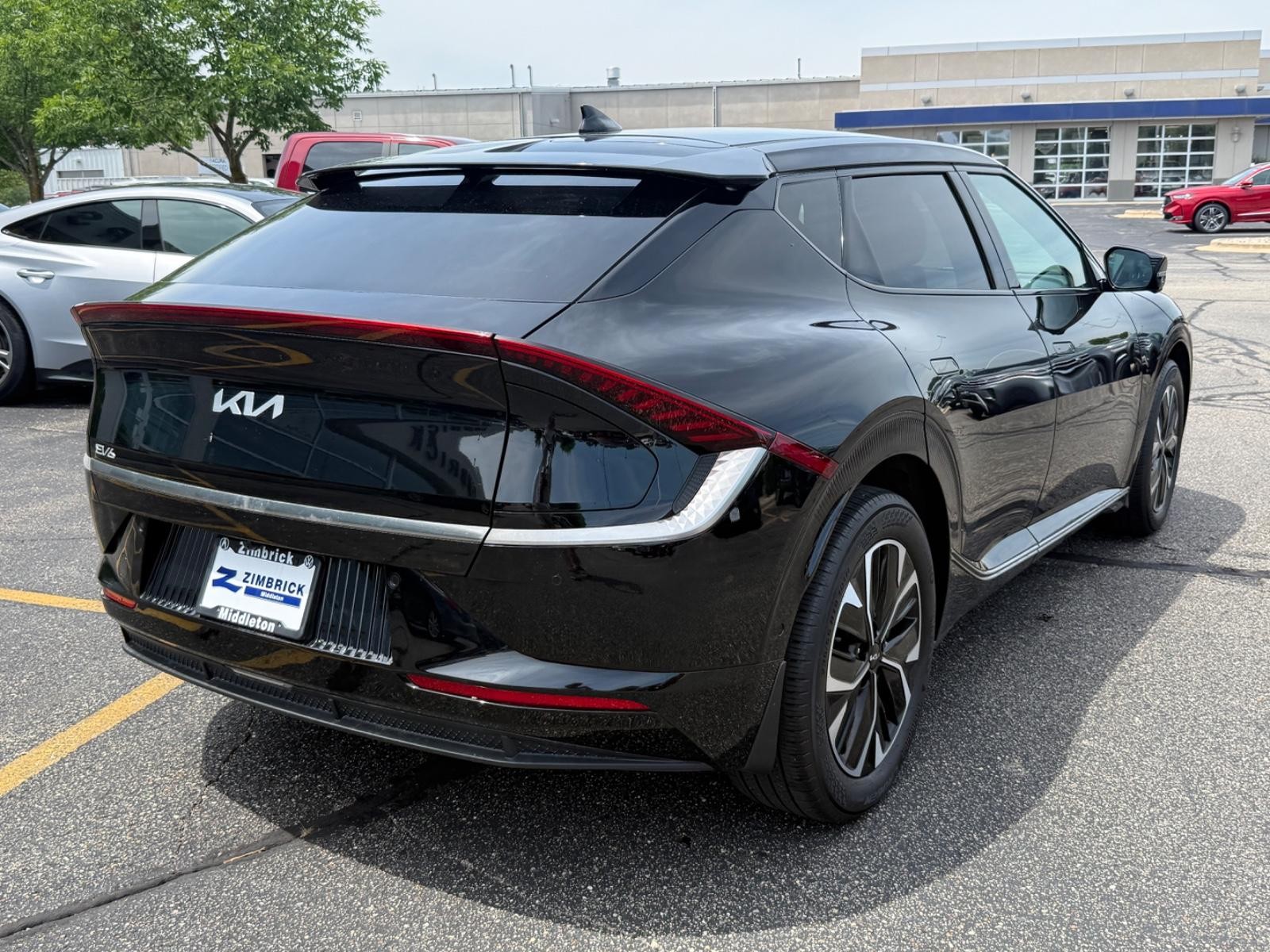 Kia EV6 Vehicle Image 03