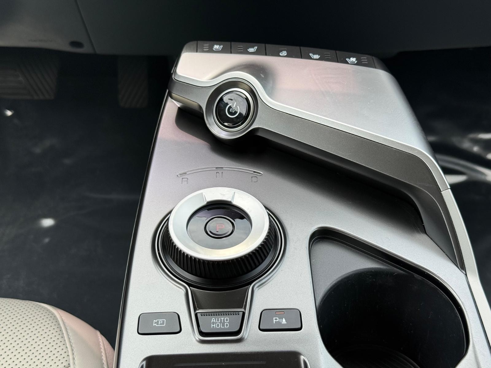 Kia EV6 Vehicle Image 13