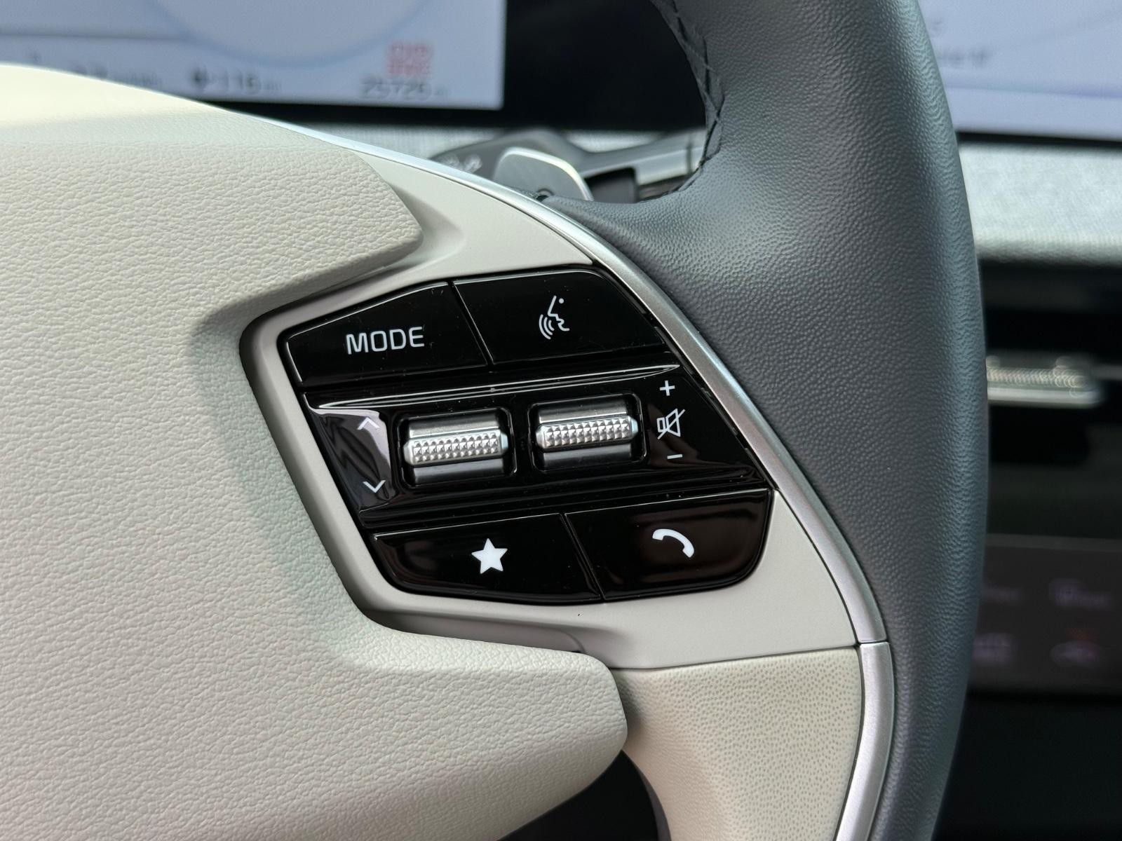 Kia EV6 Vehicle Image 18