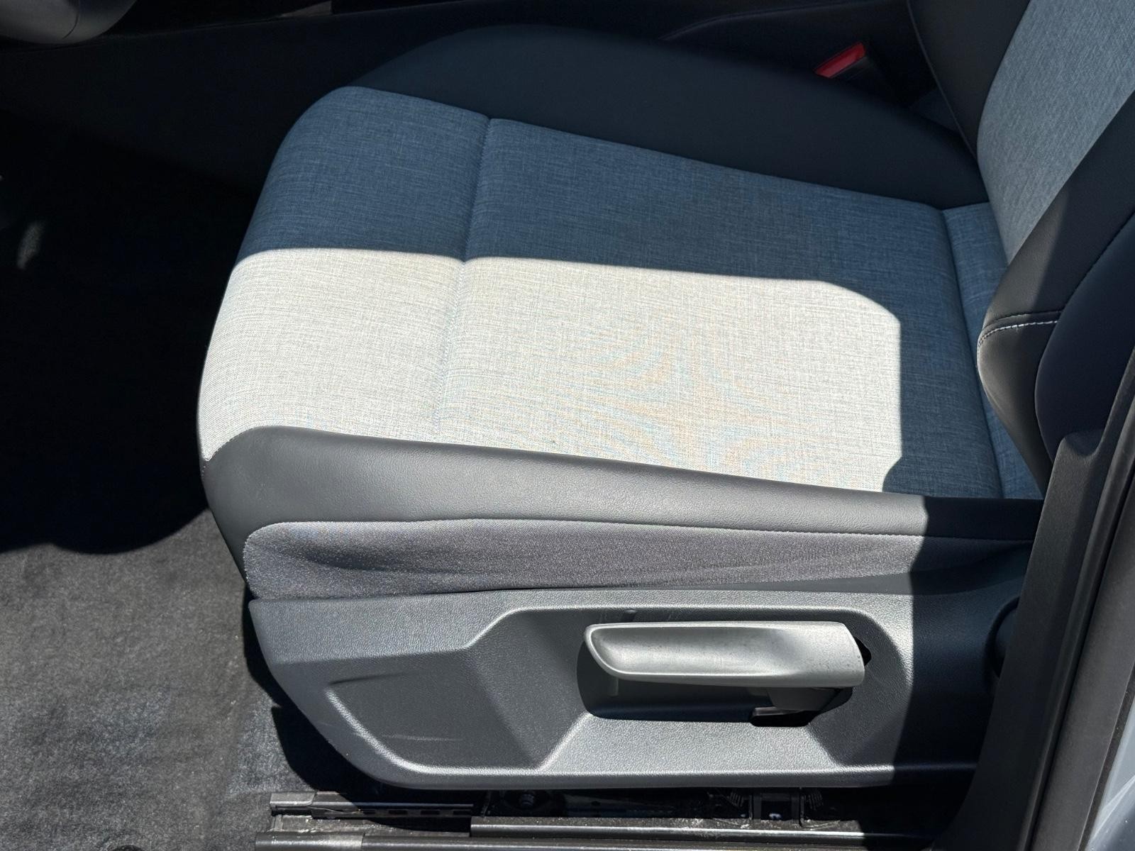 Volkswagen ID.4 Vehicle Image 20