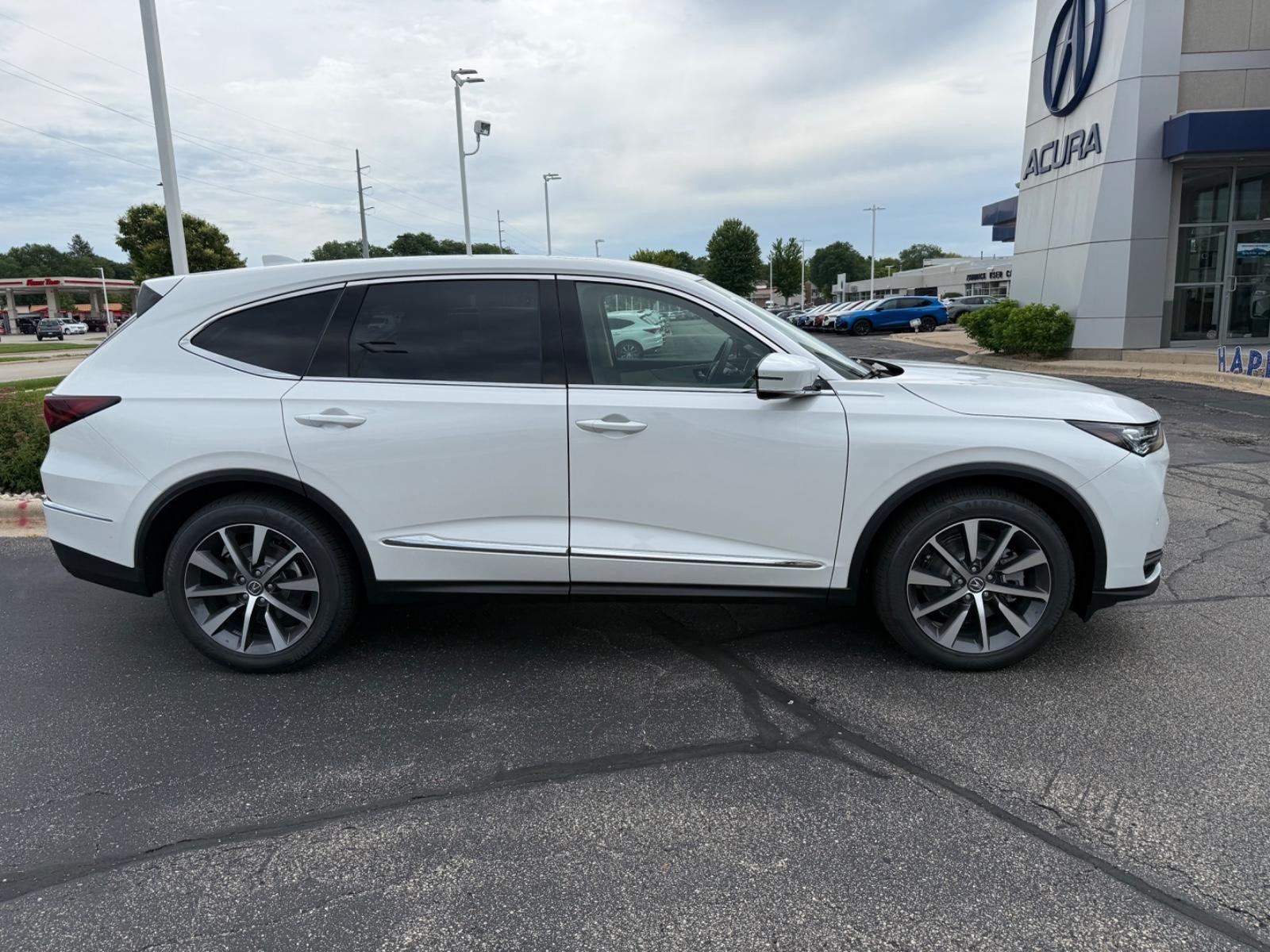 Acura MDX Vehicle Image 02