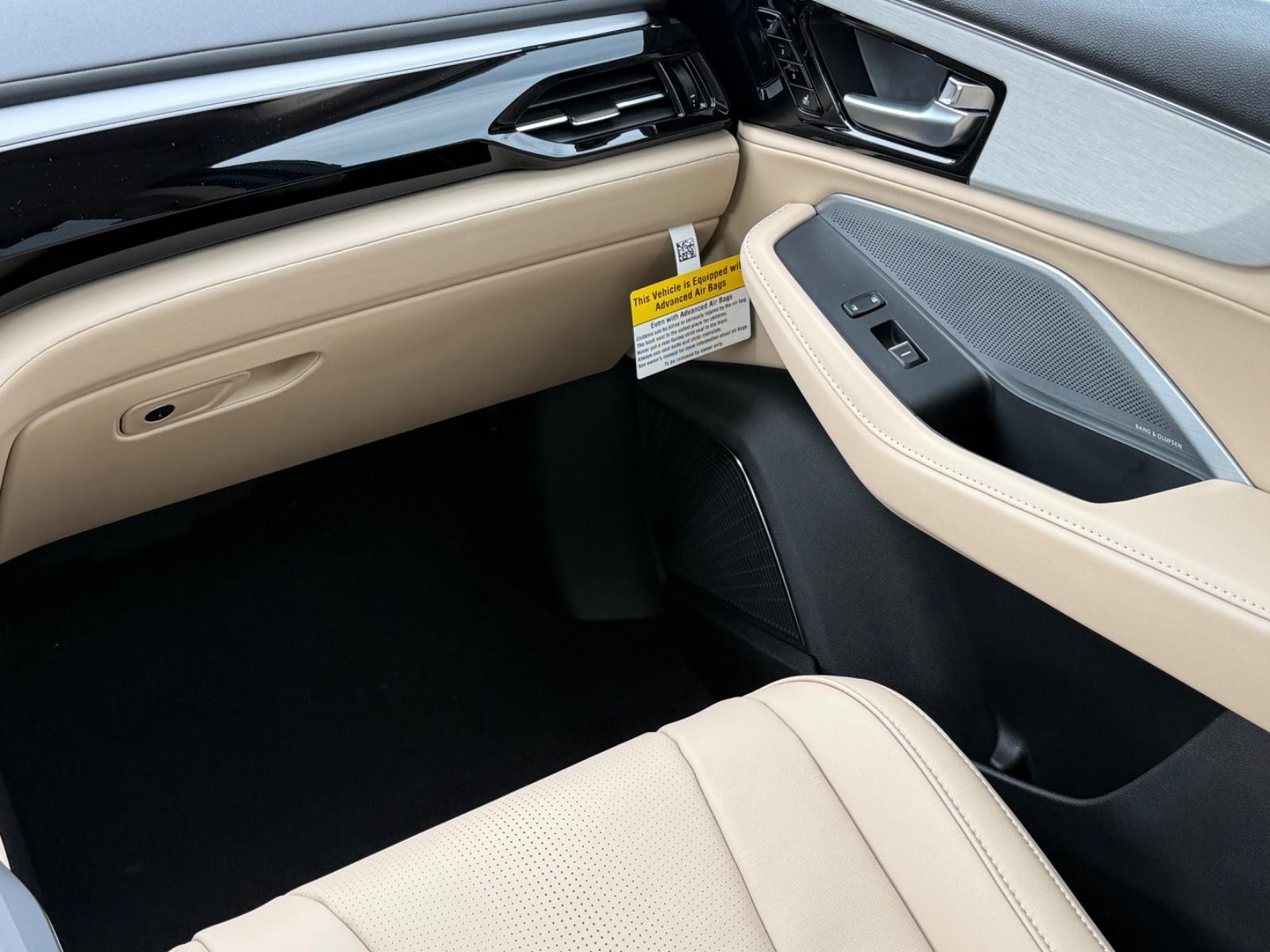 Acura MDX Vehicle Image 10