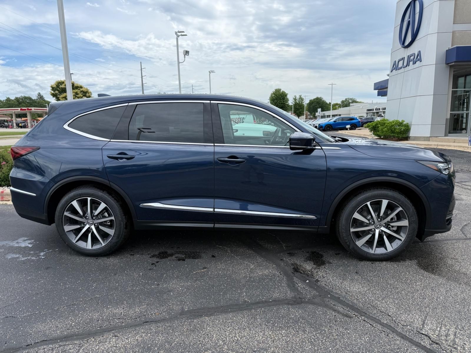 Acura MDX Vehicle Image 02