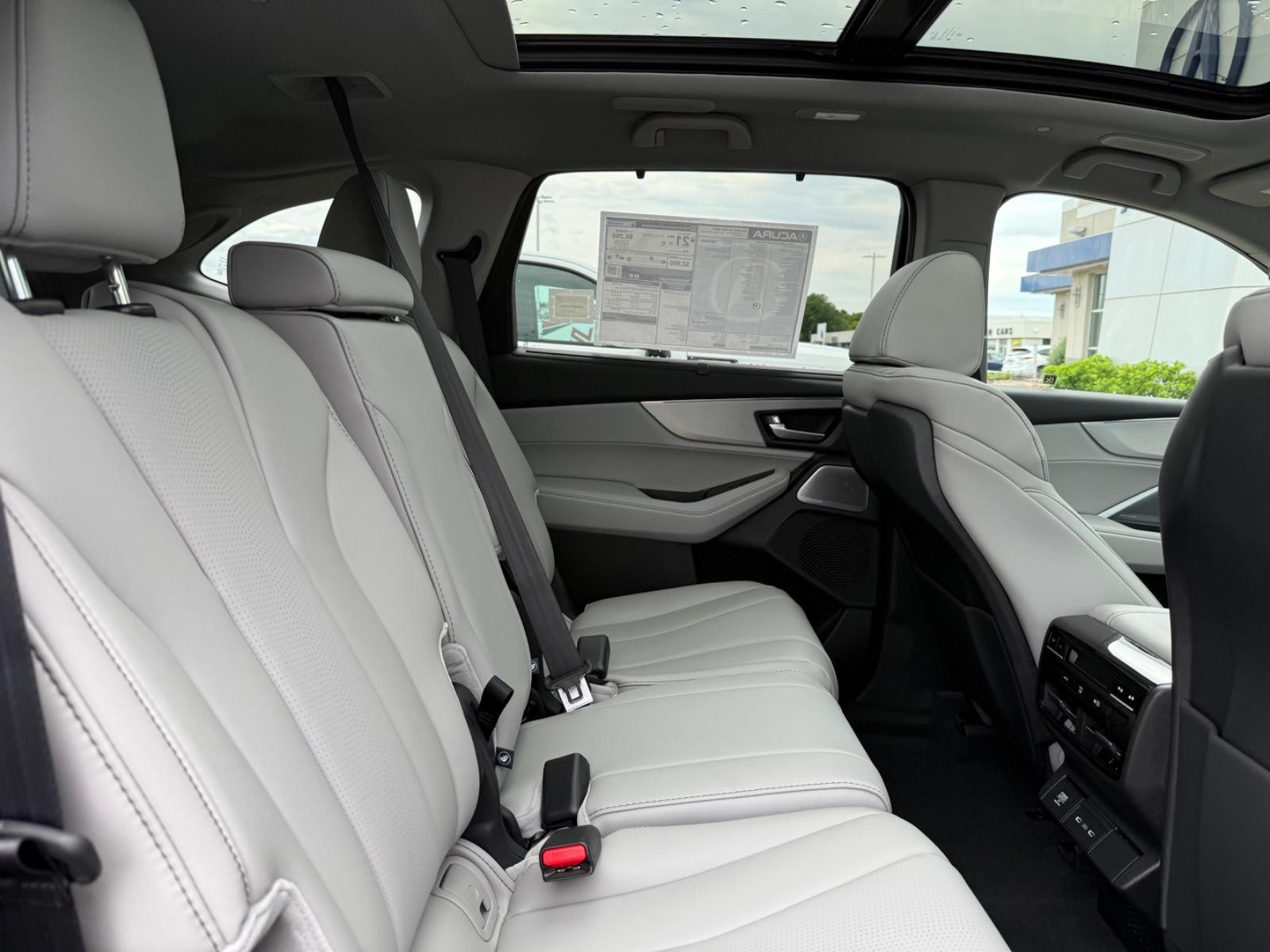 Acura MDX Vehicle Image 05