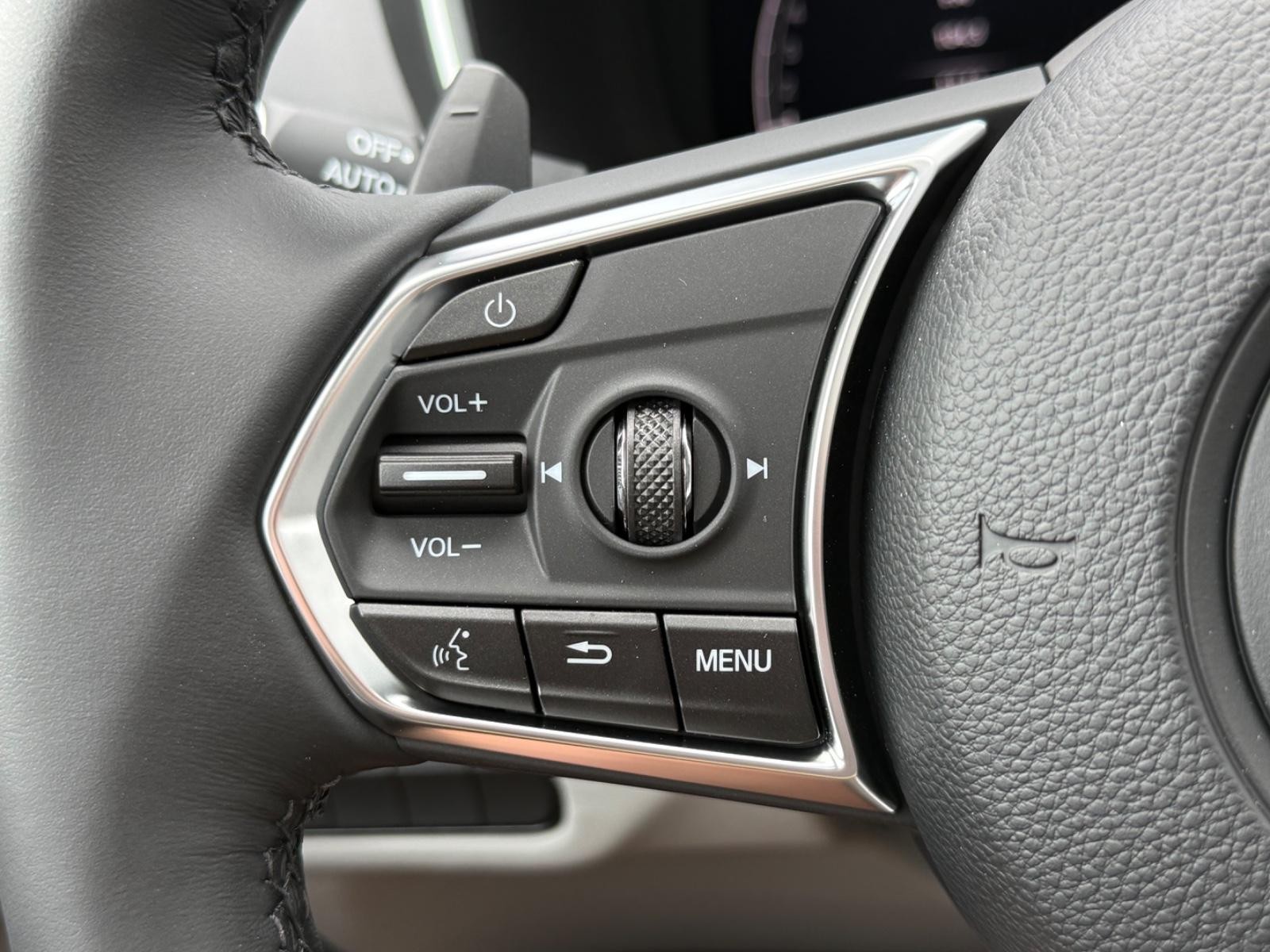 Acura MDX Vehicle Image 12