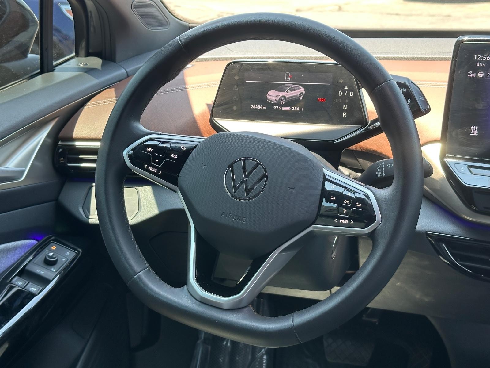 Volkswagen ID.4 Vehicle Image 13