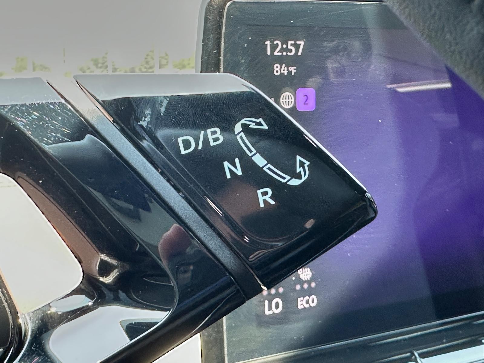 Volkswagen ID.4 Vehicle Image 18