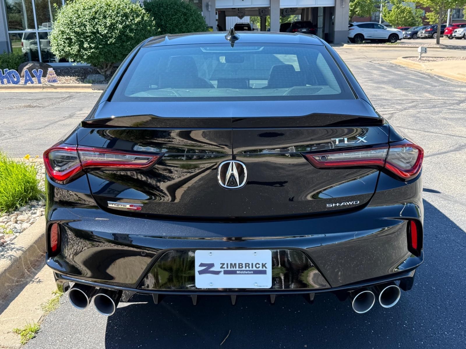 Acura TLX Vehicle Full-screen Gallery Image 04
