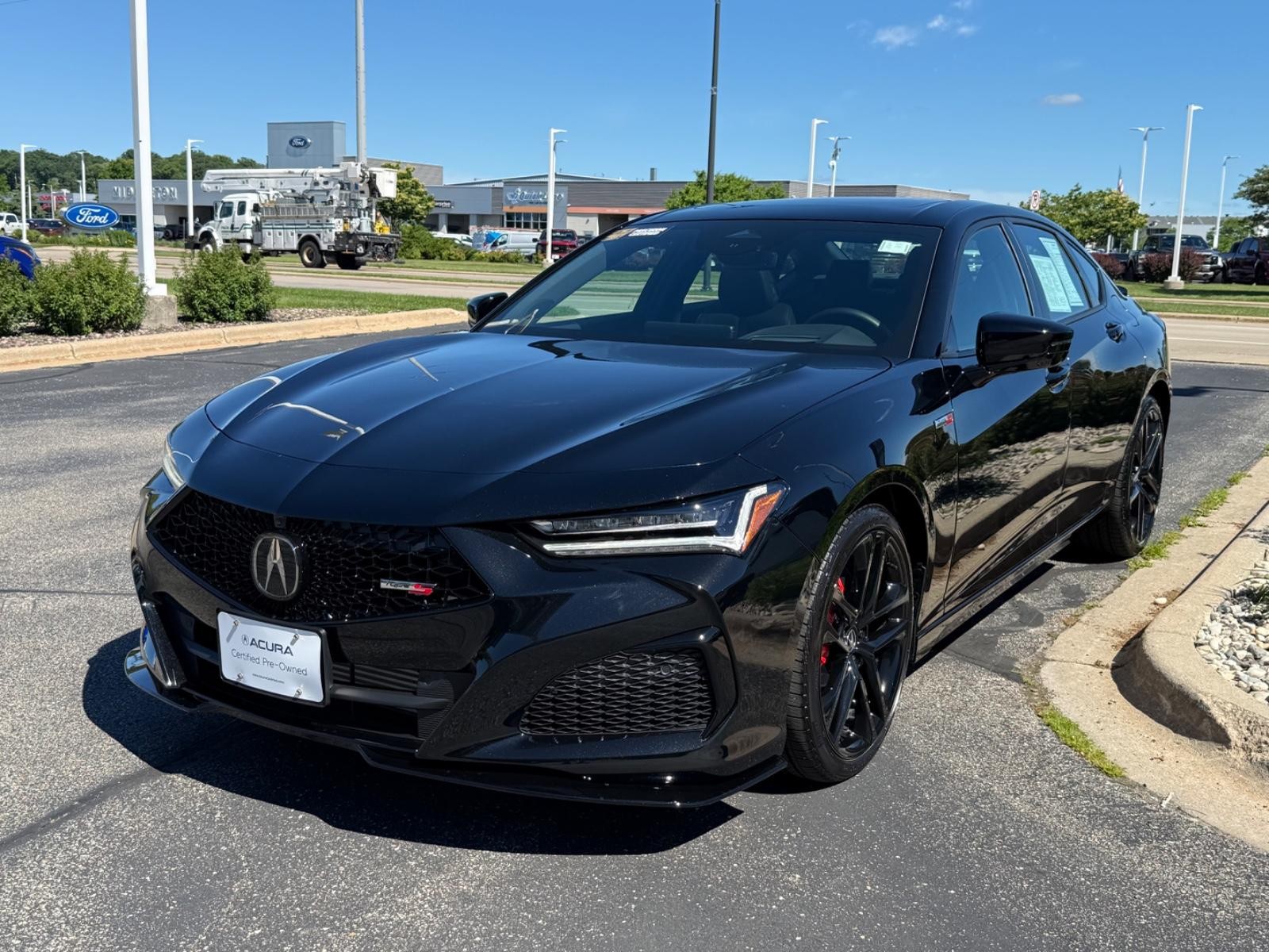 Acura TLX Vehicle Full-screen Gallery Image 08