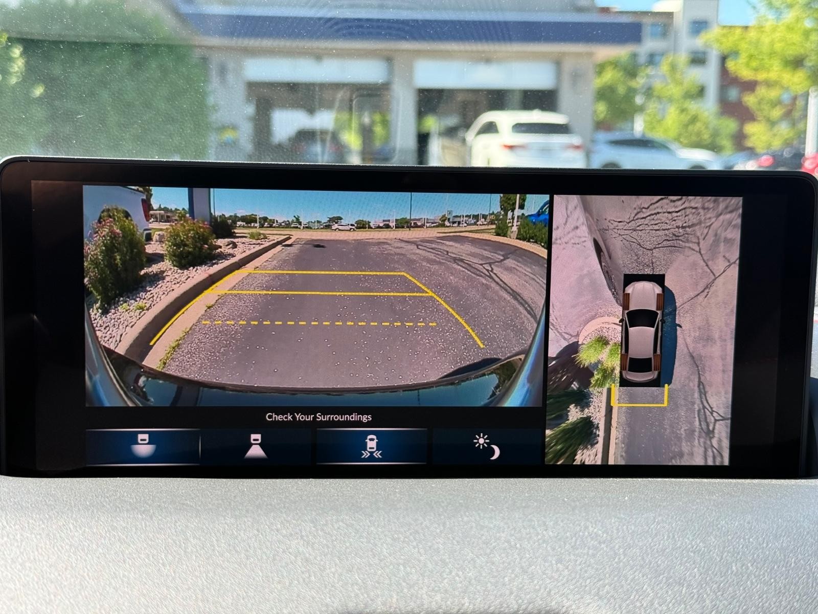 Acura TLX Vehicle Full-screen Gallery Image 21