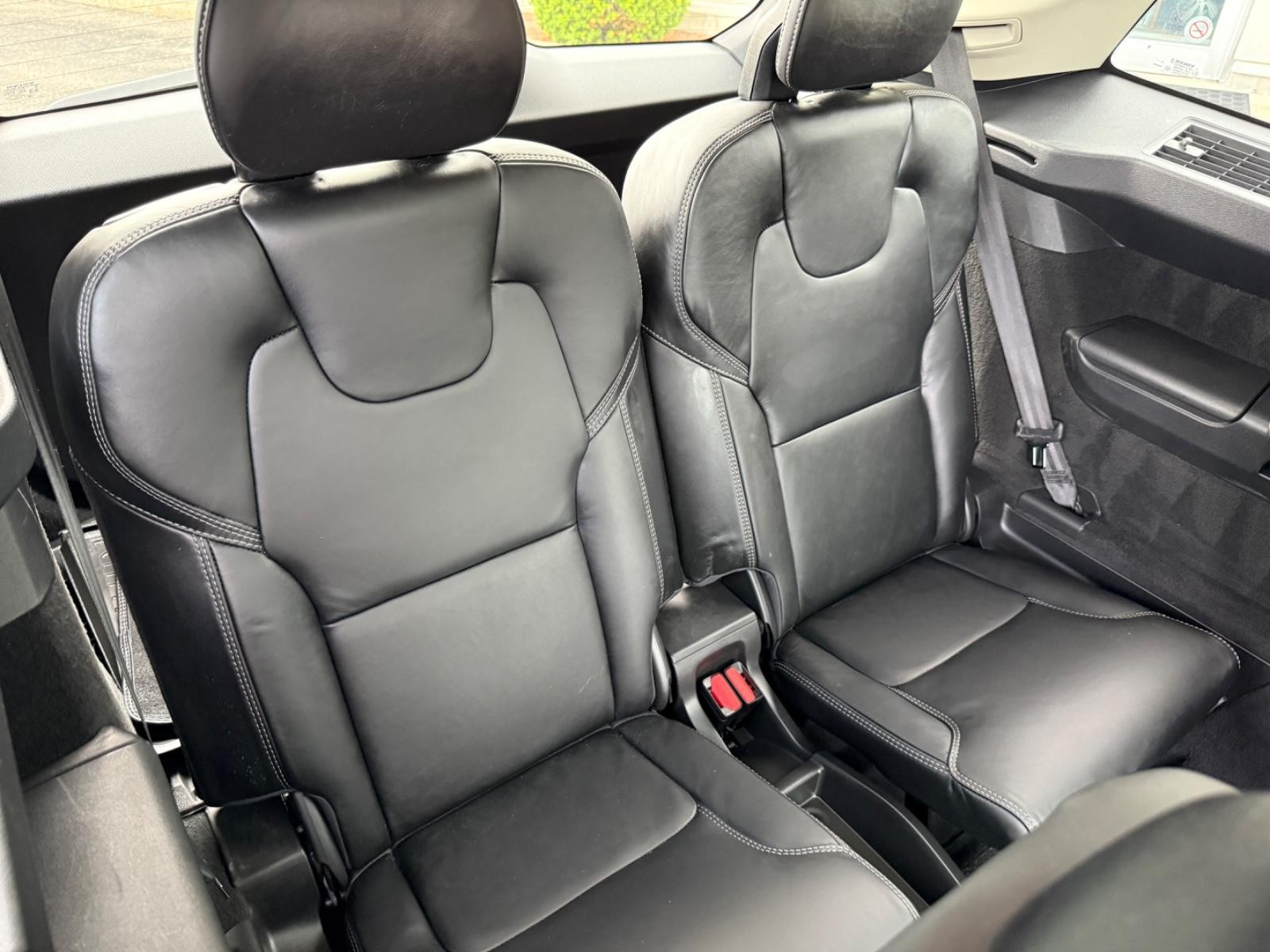 Volvo XC90 Vehicle Image 11