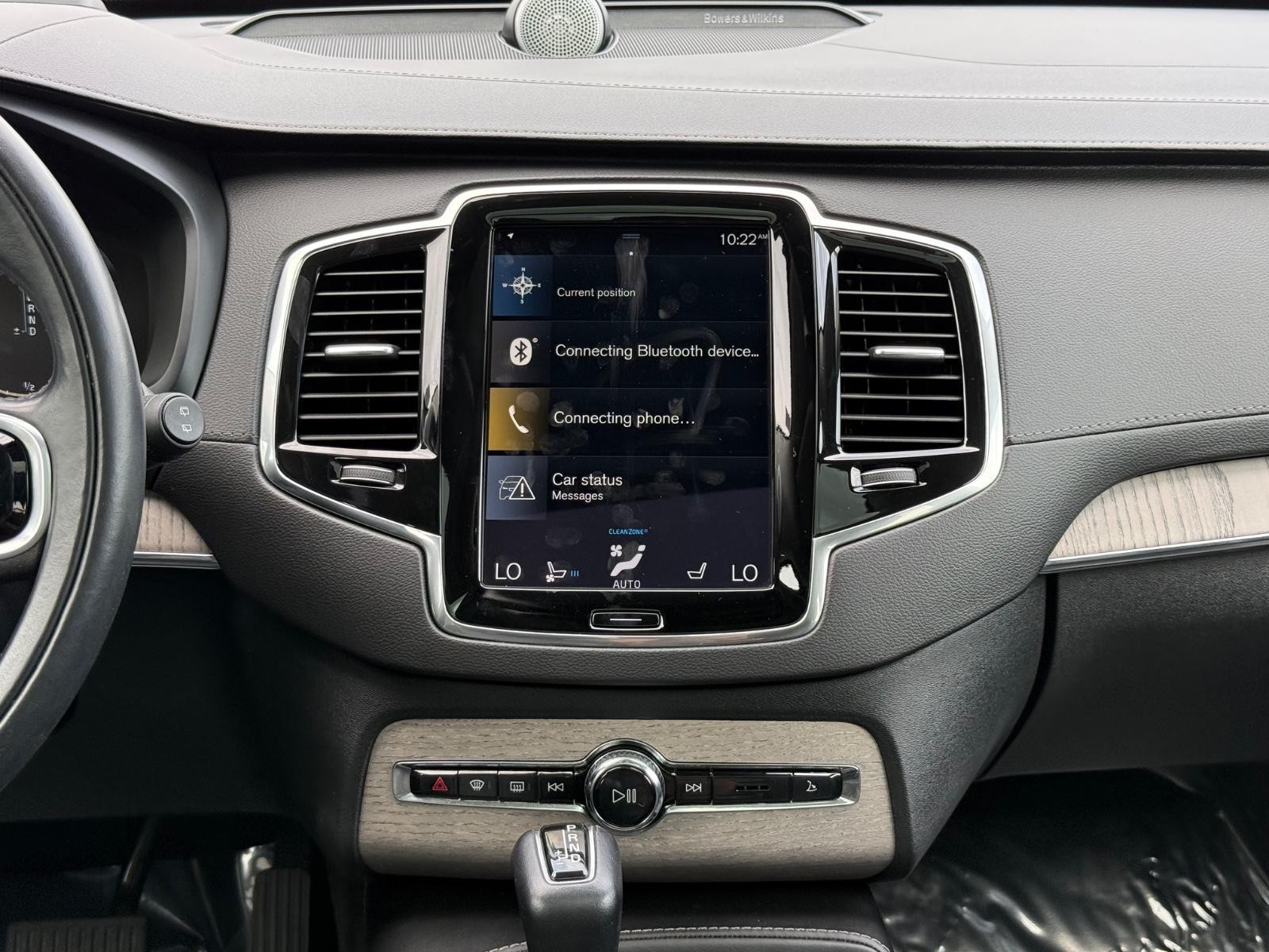 Volvo XC90 Vehicle Image 13