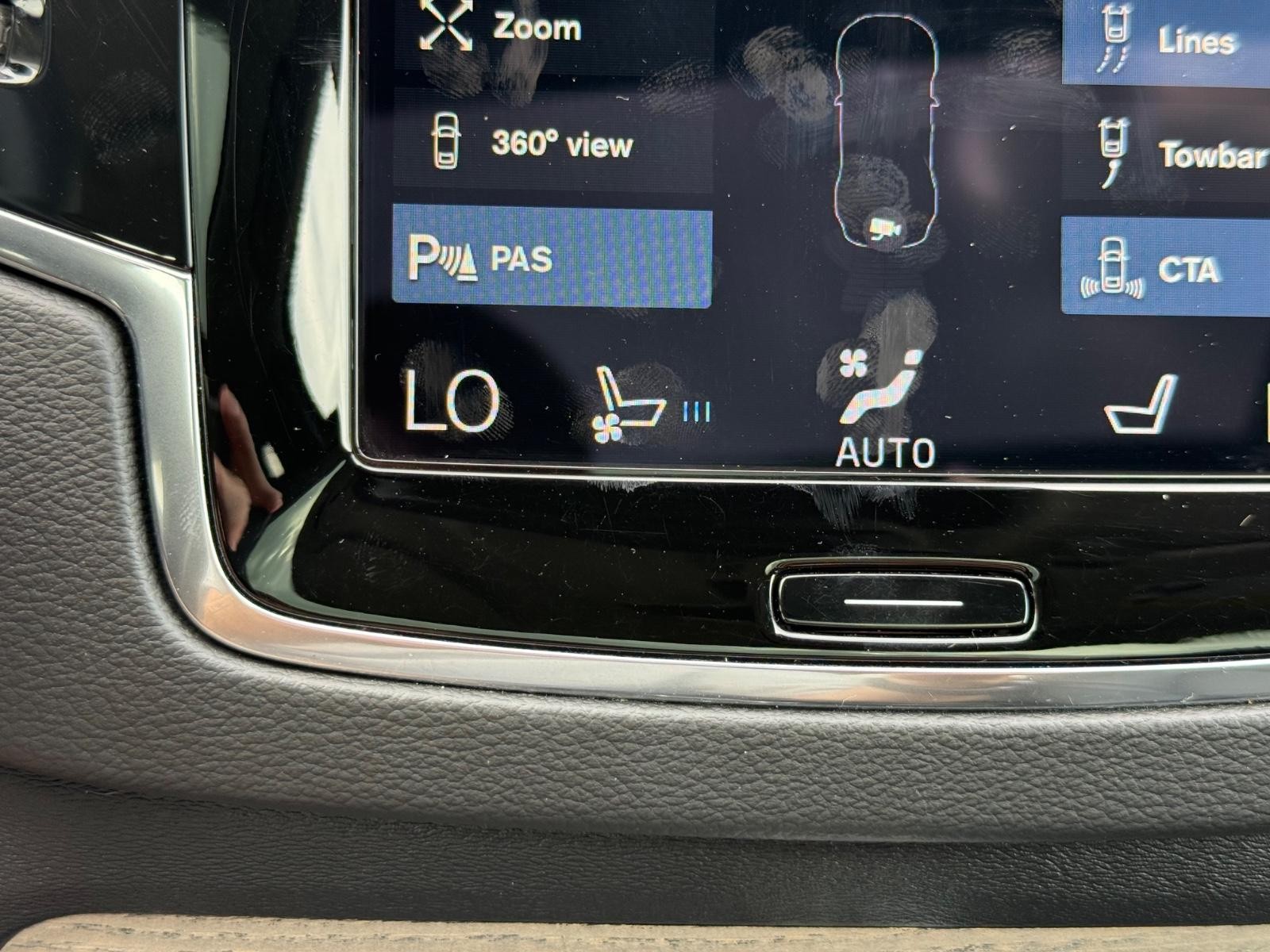 Volvo XC90 Vehicle Image 22
