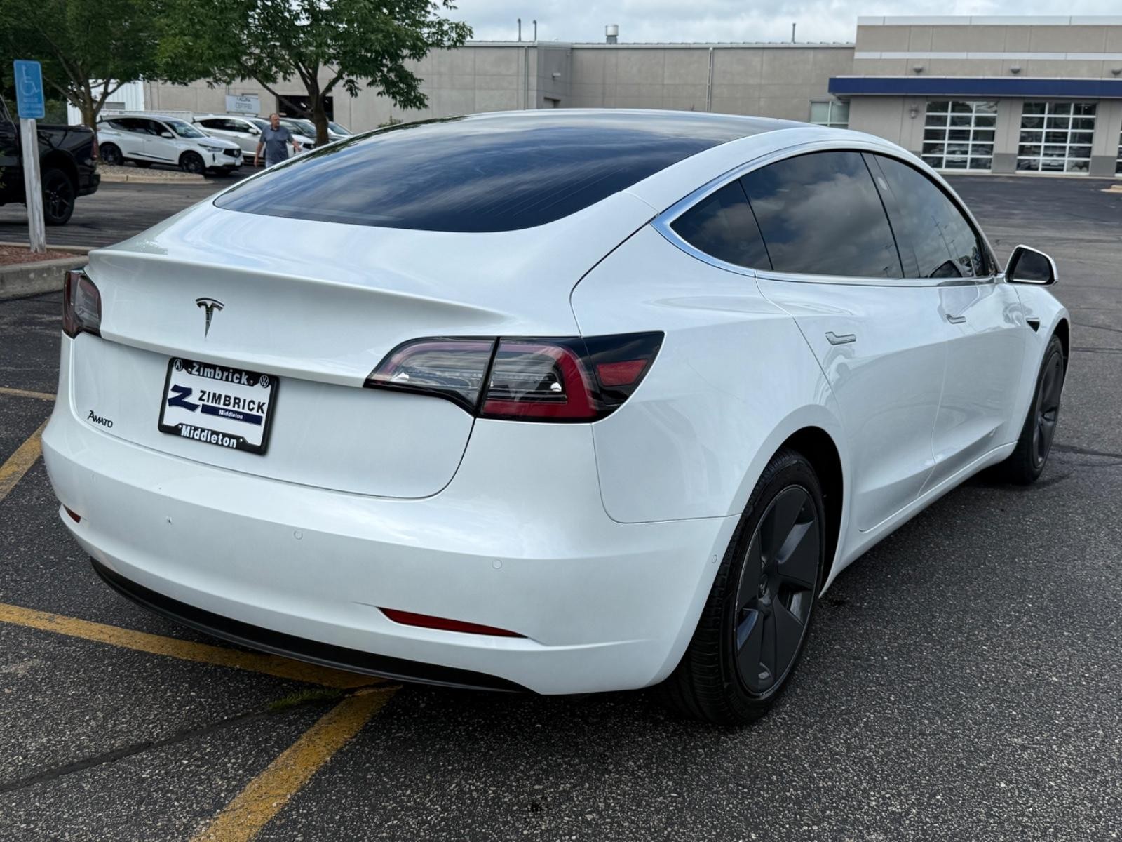 Tesla Model 3 Vehicle Image 03
