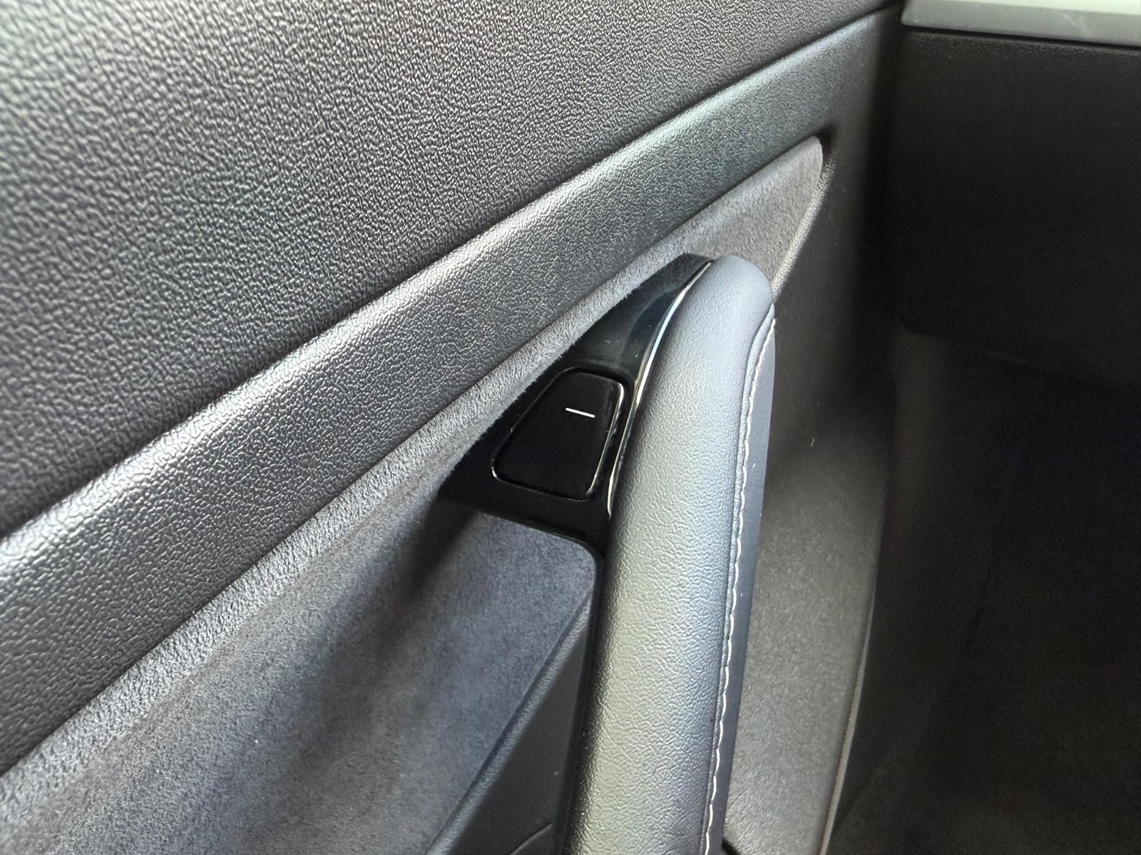 Tesla Model 3 Vehicle Image 20