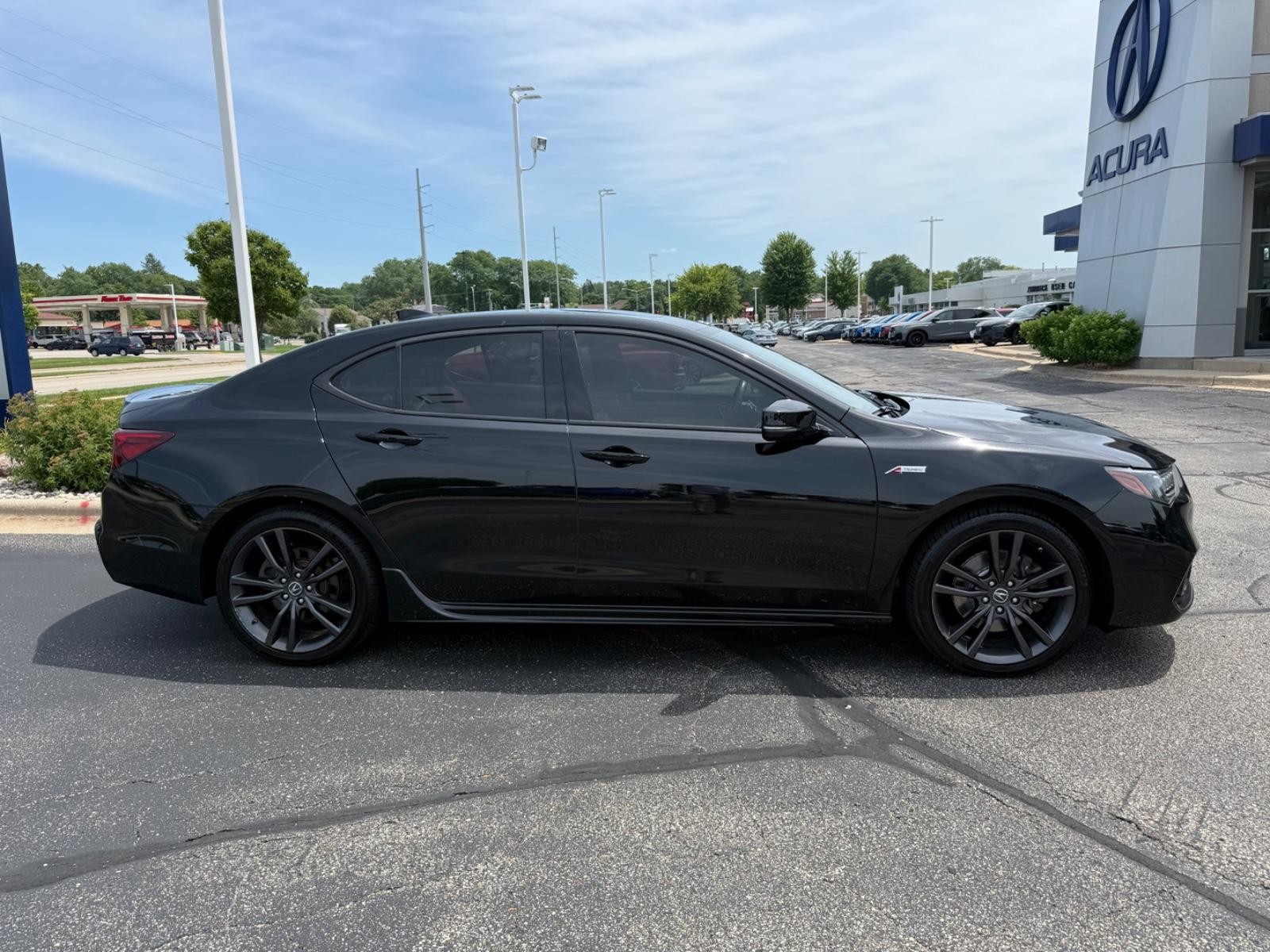 Acura TLX Vehicle Image 02