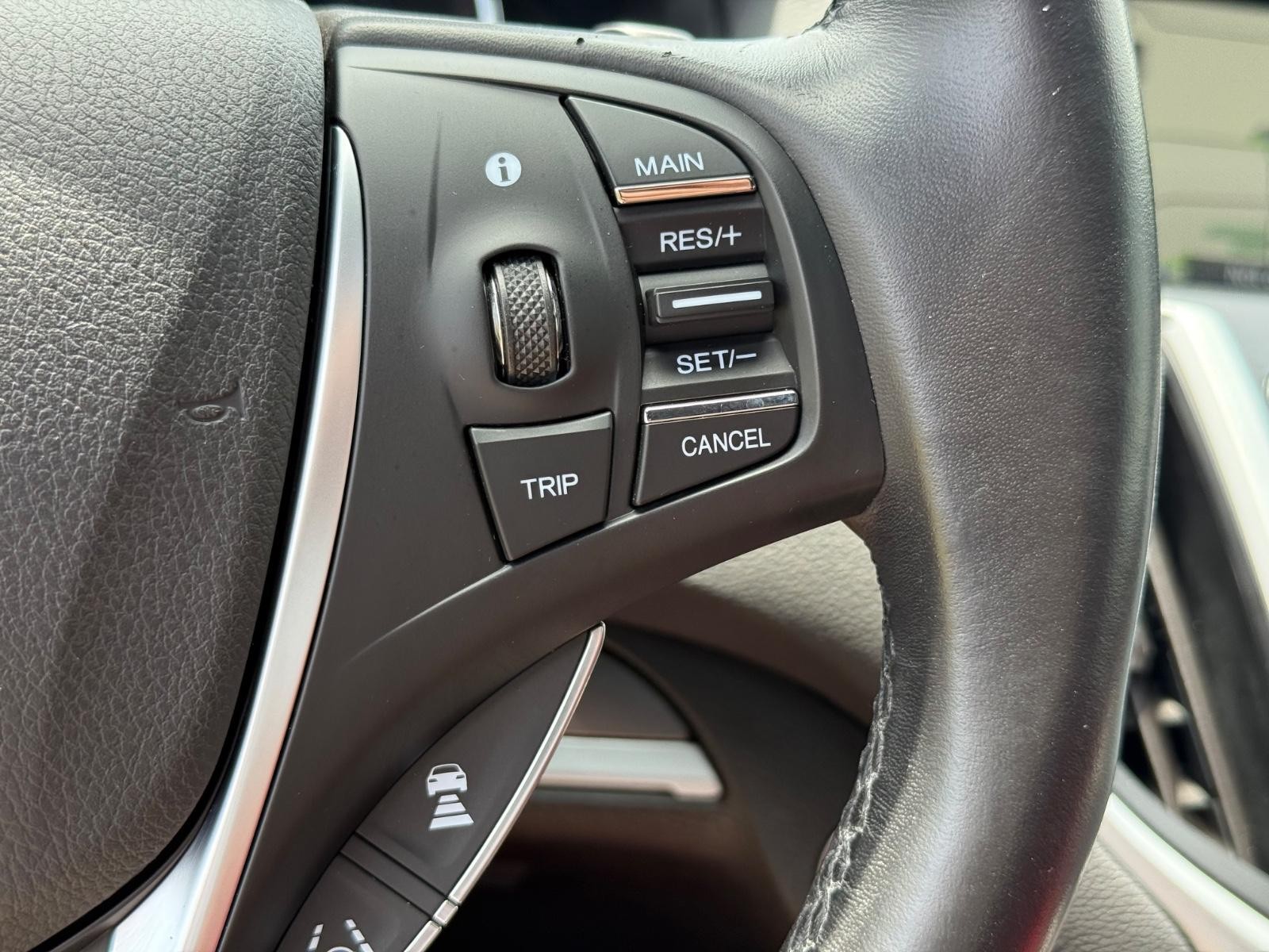 Acura TLX Vehicle Image 18