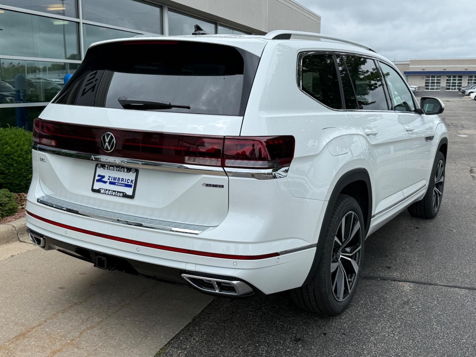 Volkswagen Atlas Vehicle Image 03