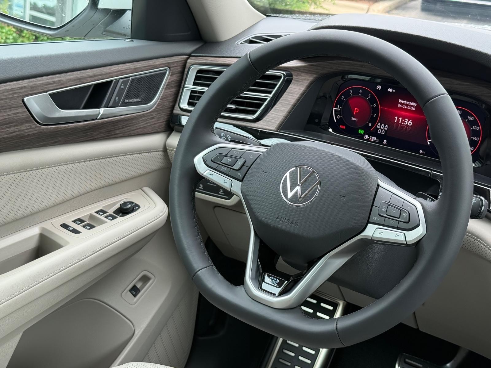 Volkswagen Atlas Vehicle Image 10