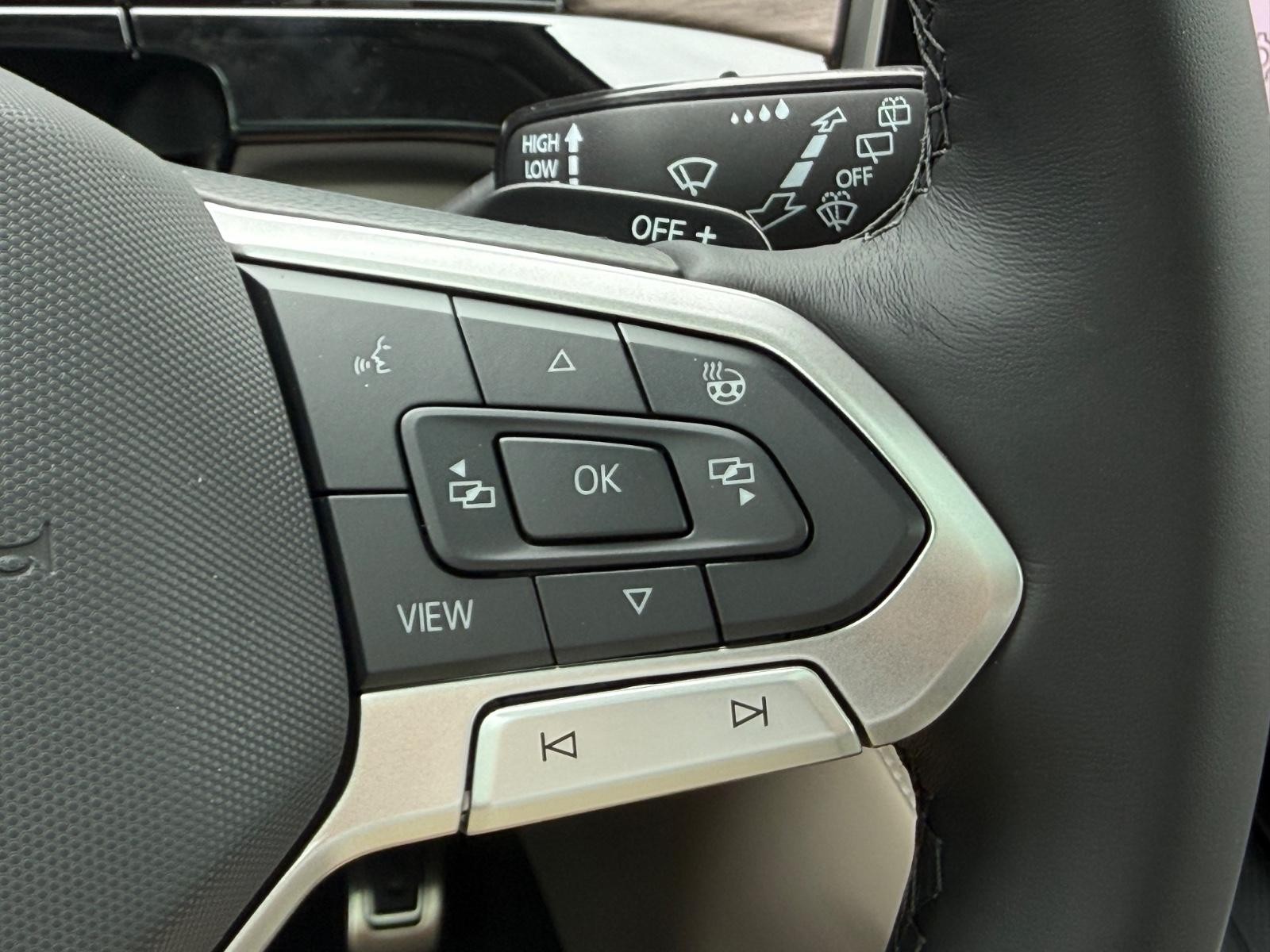 Volkswagen Atlas Vehicle Image 13