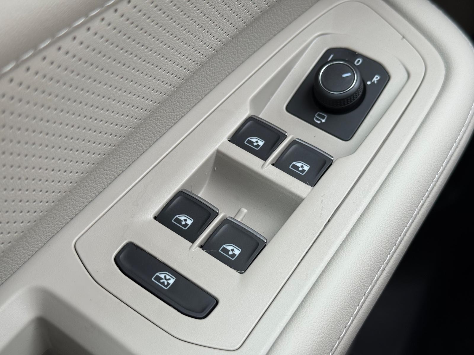 Volkswagen Atlas Vehicle Image 16
