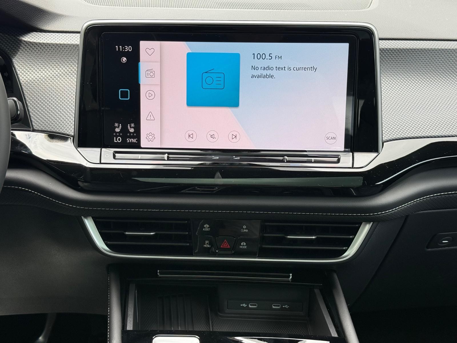 Volkswagen Atlas Cross Sport Vehicle Image 07