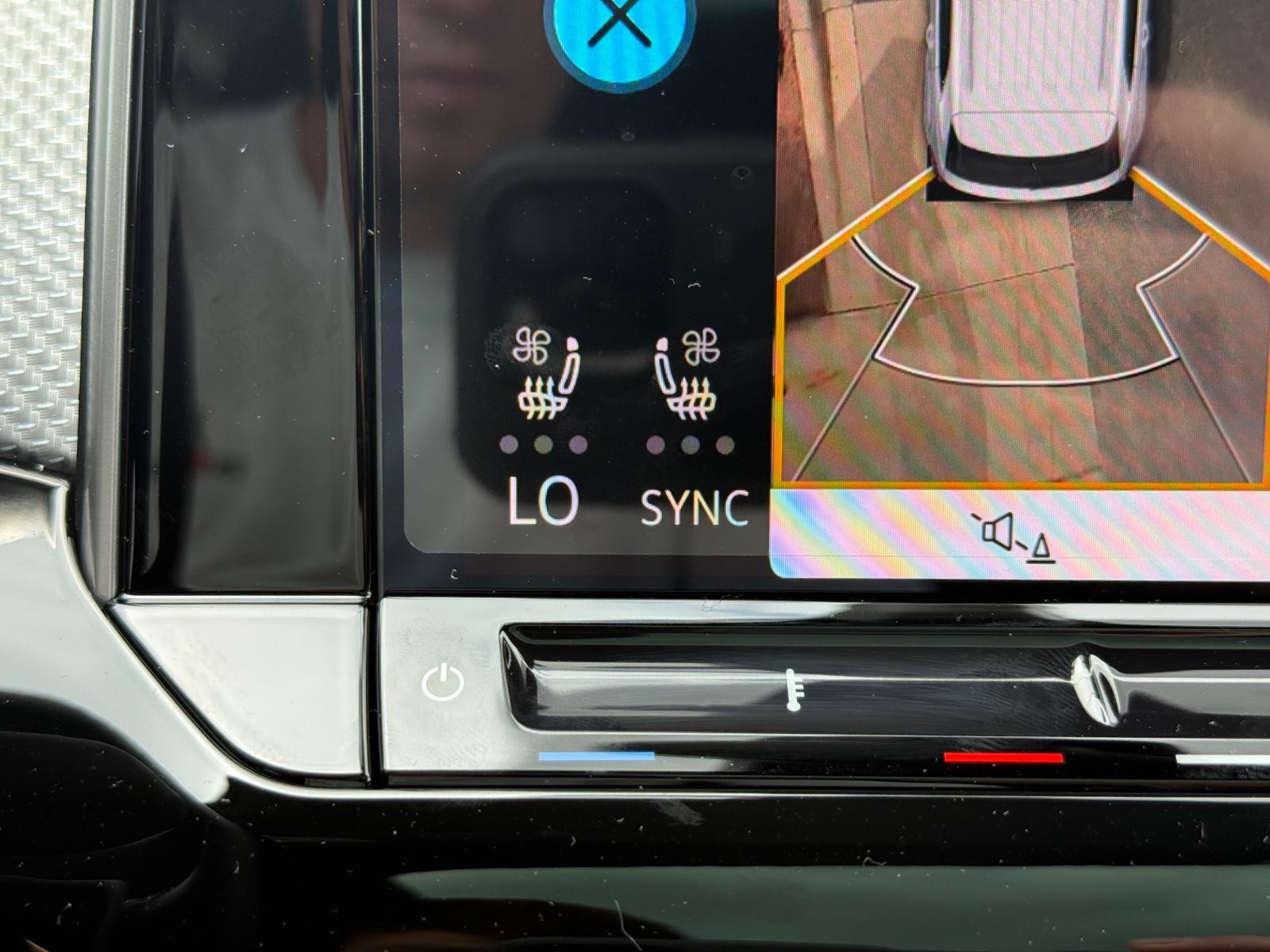 Volkswagen Atlas Cross Sport Vehicle Image 14
