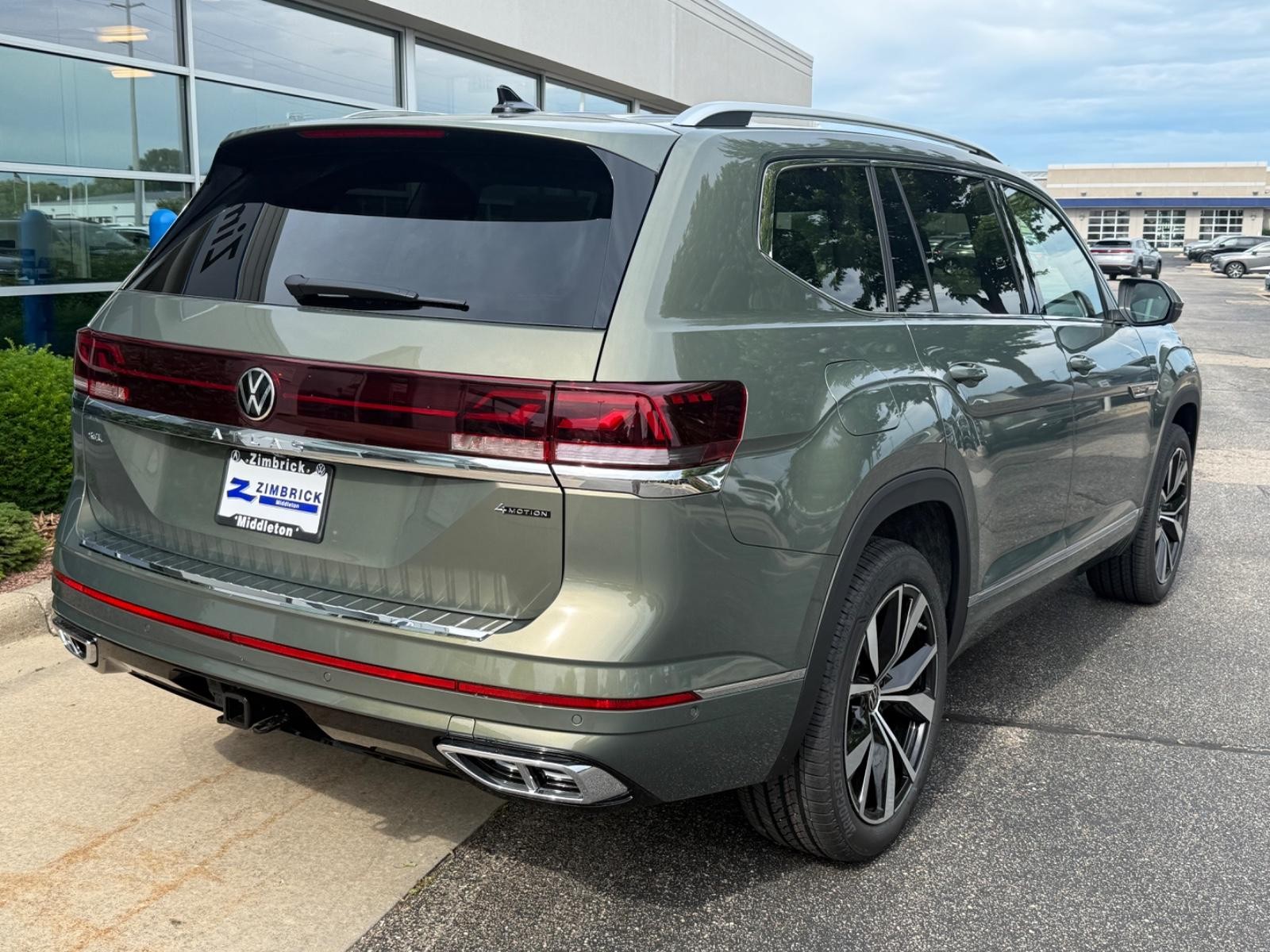 Volkswagen Atlas Vehicle Image 03