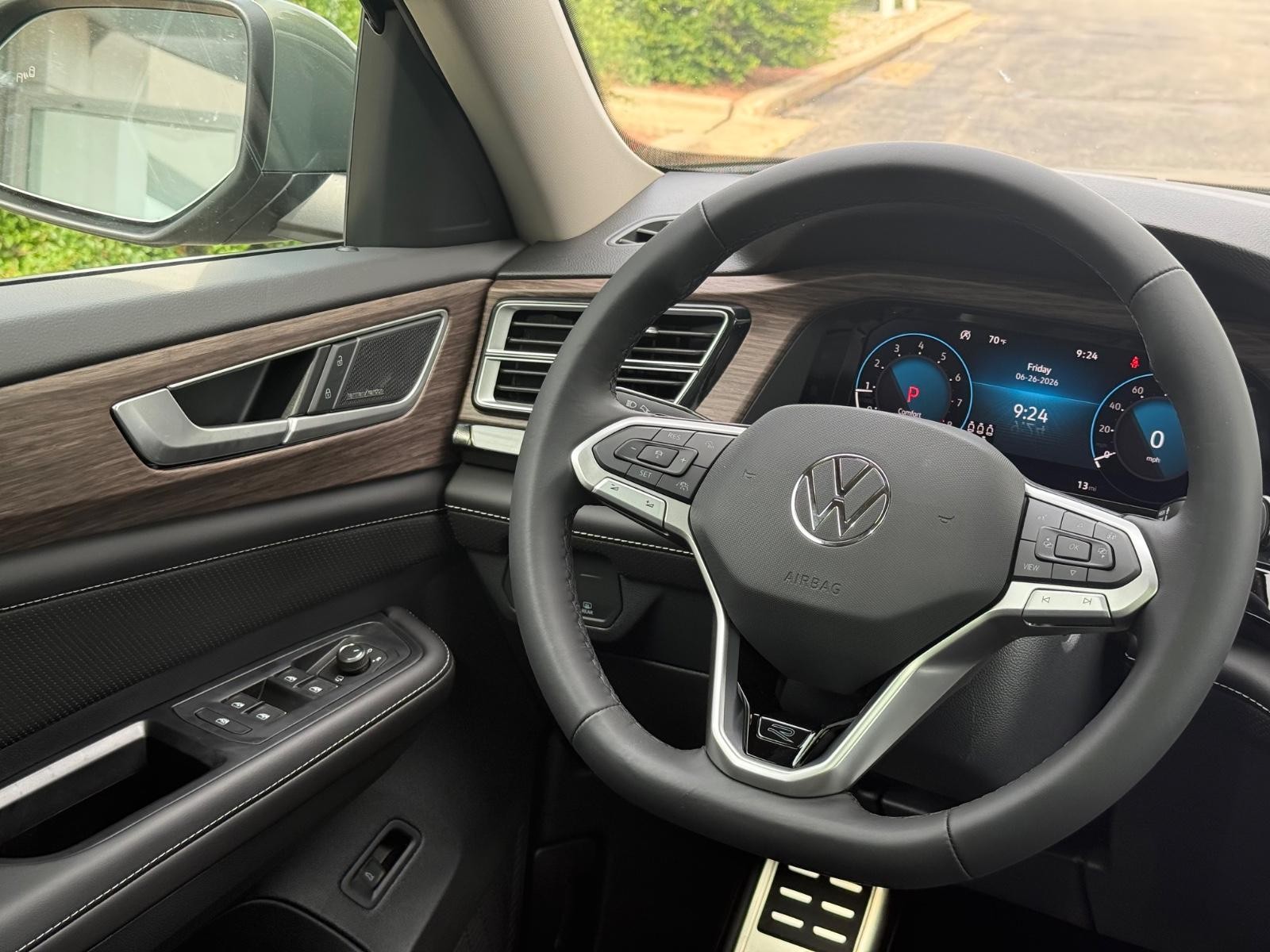 Volkswagen Atlas Vehicle Image 10