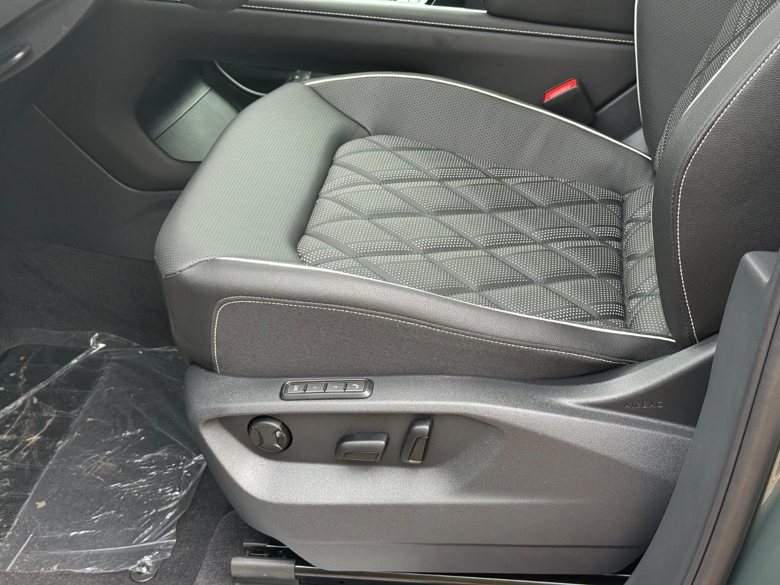 Volkswagen Atlas Vehicle Image 17