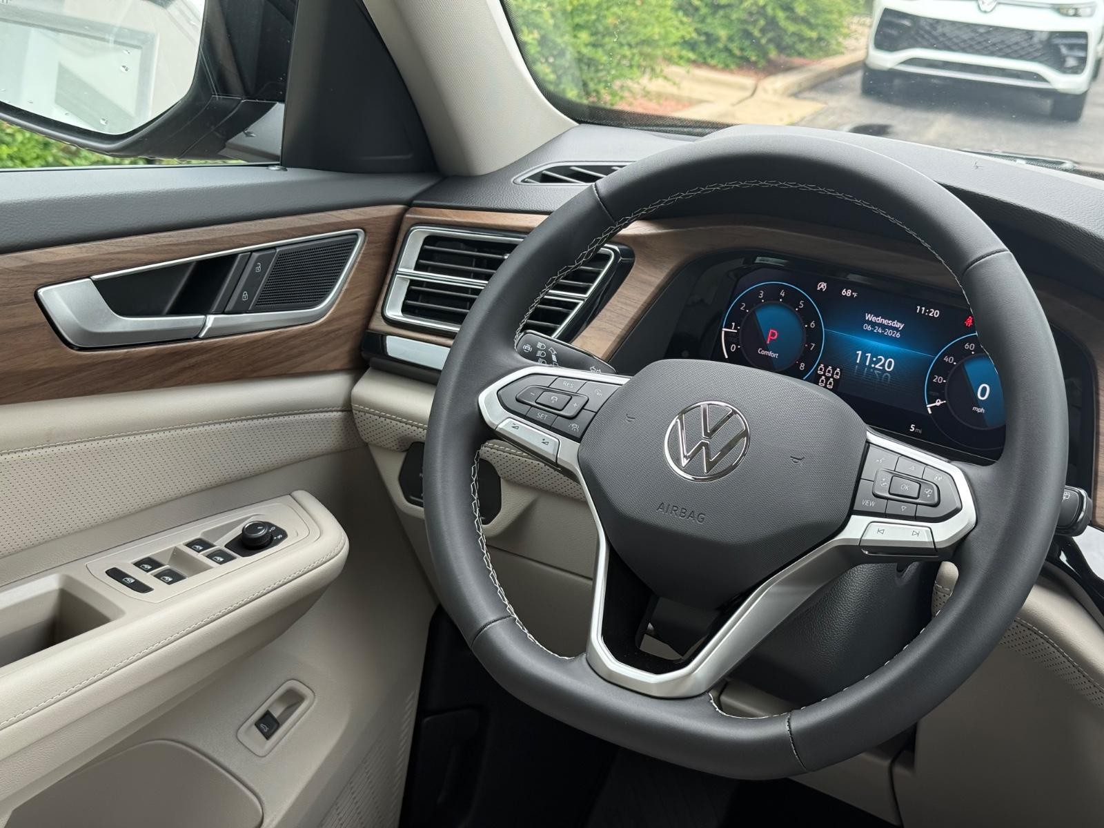 Volkswagen Atlas Vehicle Image 10
