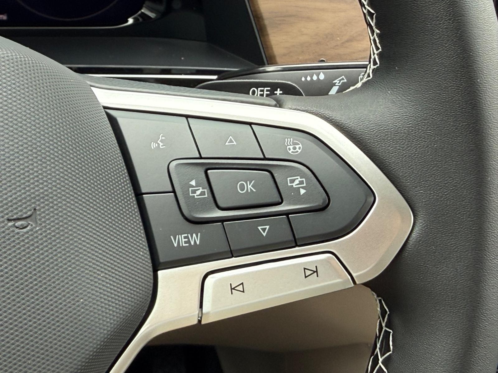 Volkswagen Atlas Vehicle Image 13