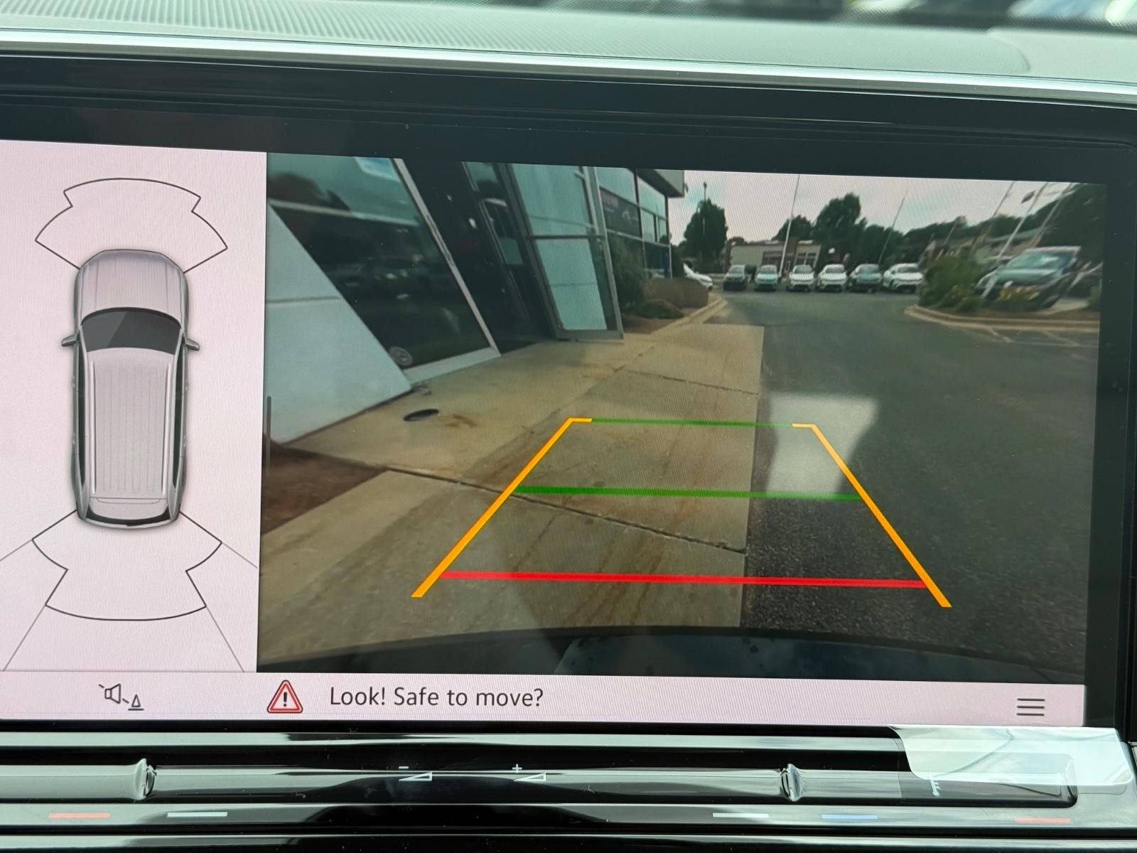 Volkswagen Atlas Vehicle Image 14