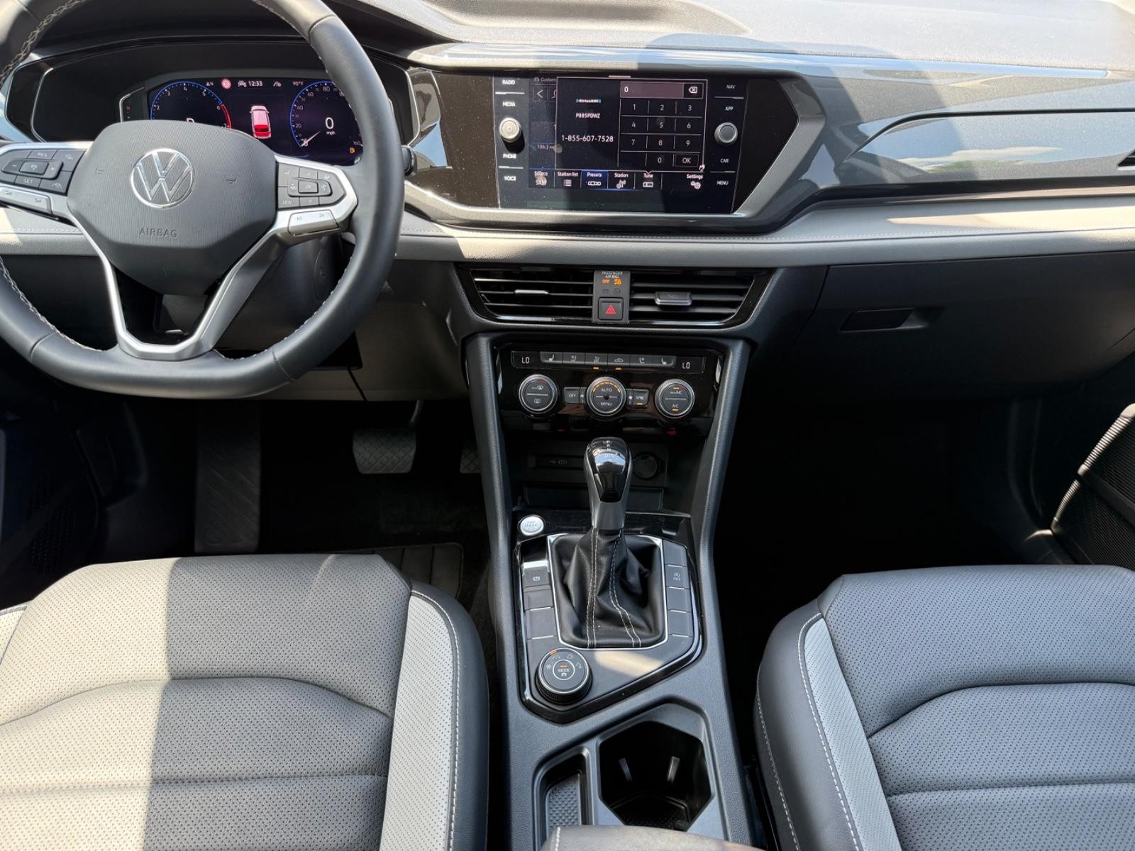 Volkswagen Taos Vehicle Image 12