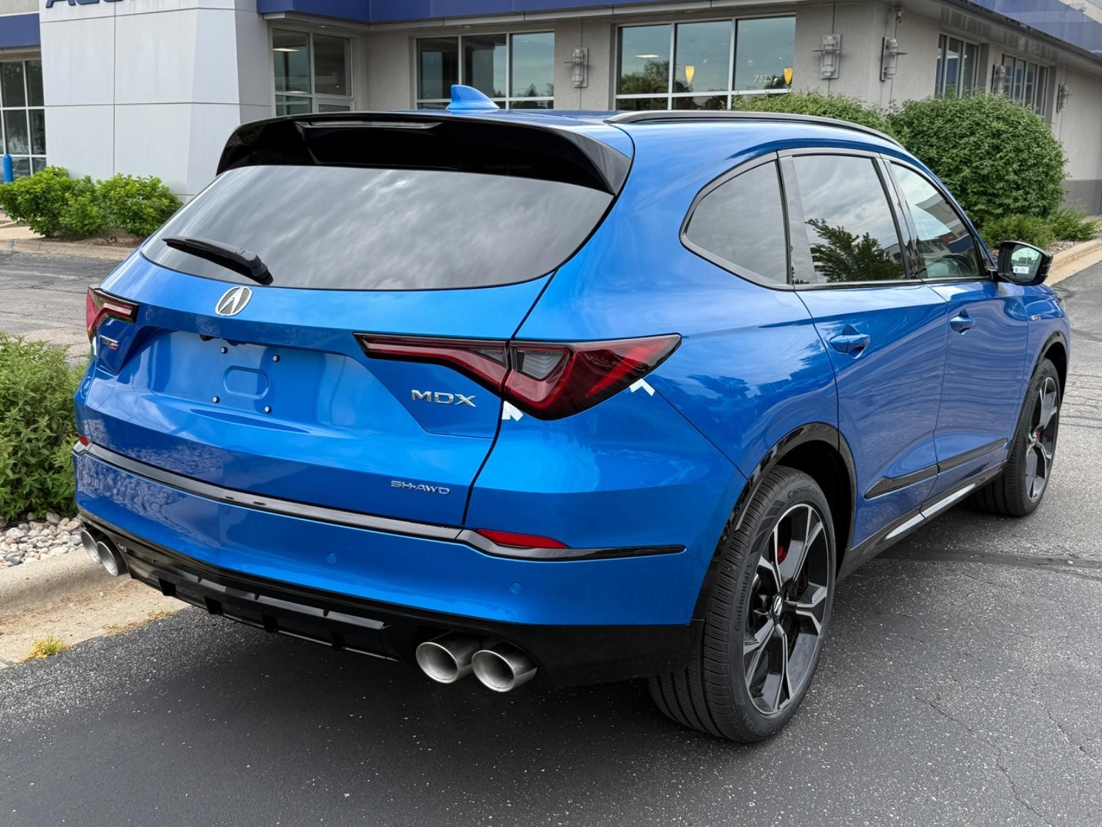 Acura MDX Vehicle Image 03