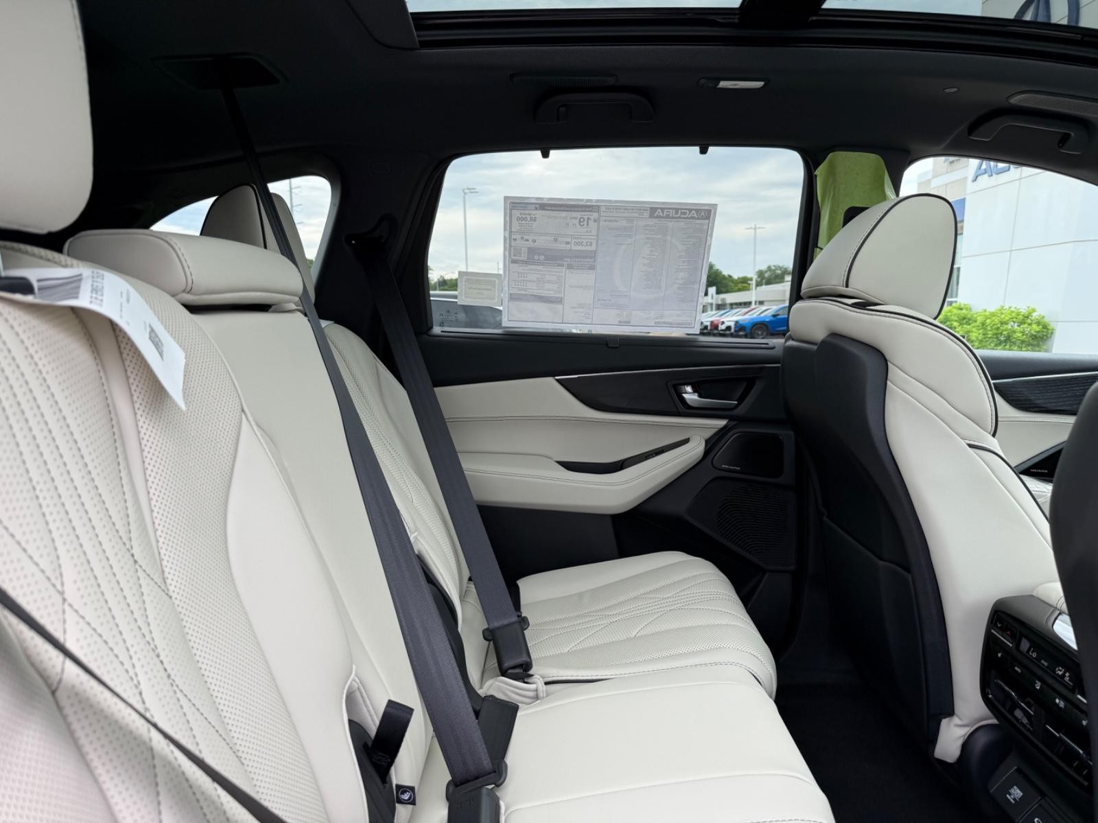 Acura MDX Vehicle Image 05