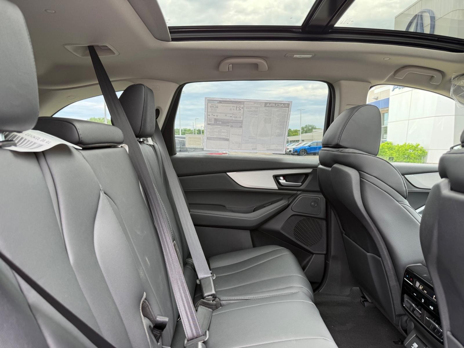 Acura MDX Vehicle Image 05