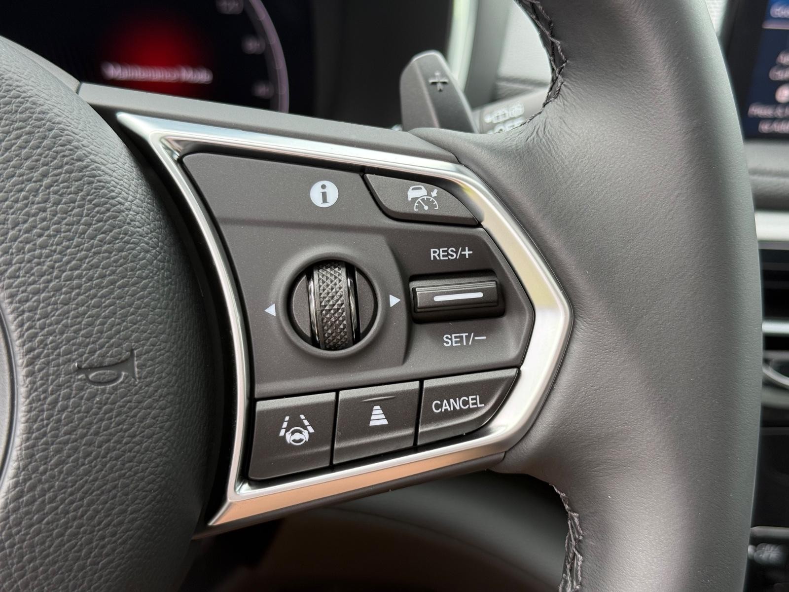 Acura MDX Vehicle Image 12