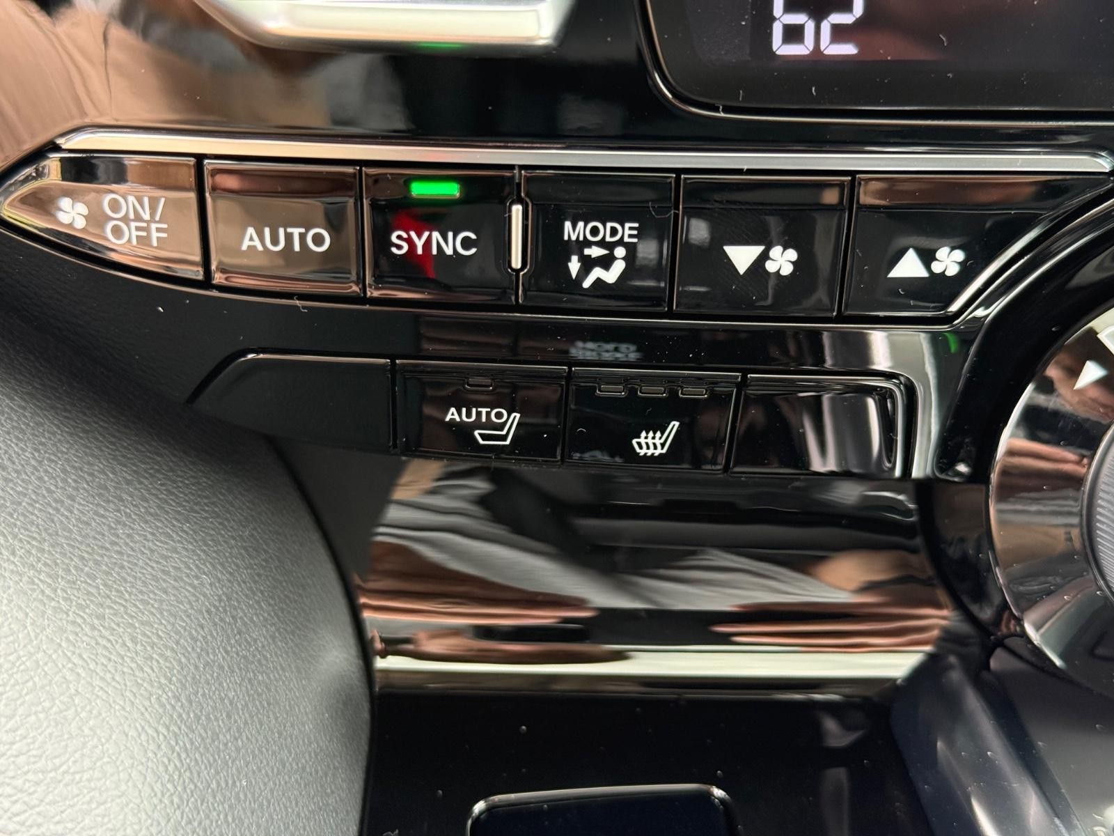 Acura MDX Vehicle Image 14