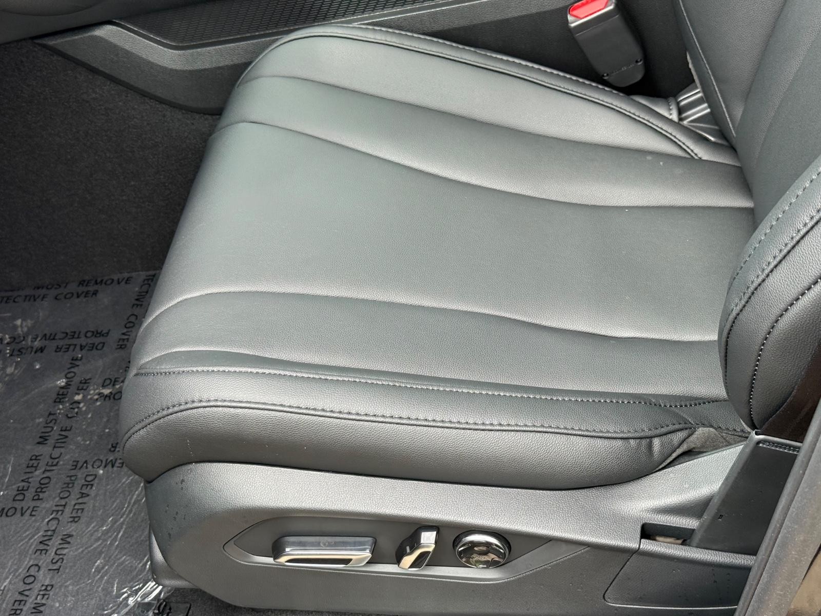 Acura MDX Vehicle Image 16