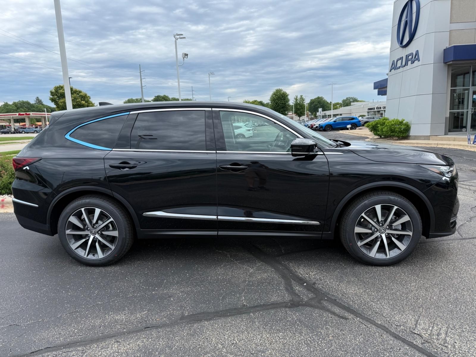 Acura MDX Vehicle Image 02