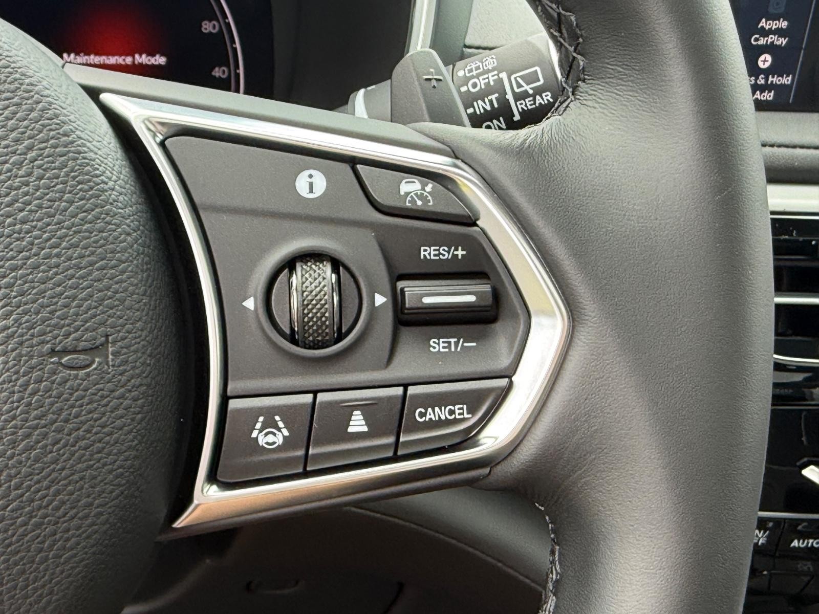 Acura MDX Vehicle Image 12