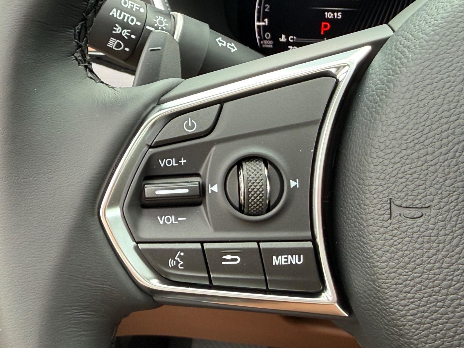 Acura MDX Vehicle Image 11