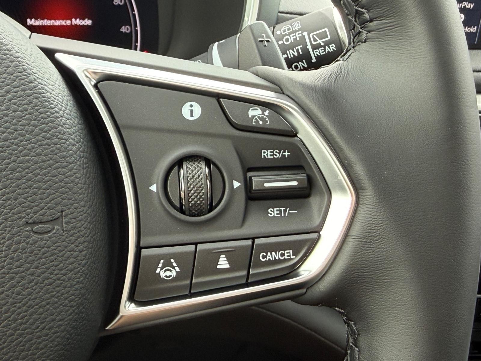 Acura MDX Vehicle Image 12