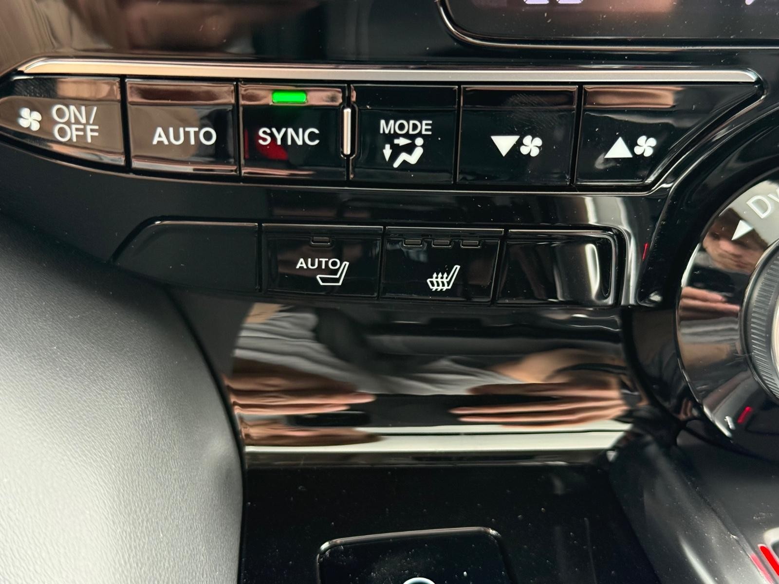 Acura MDX Vehicle Image 13